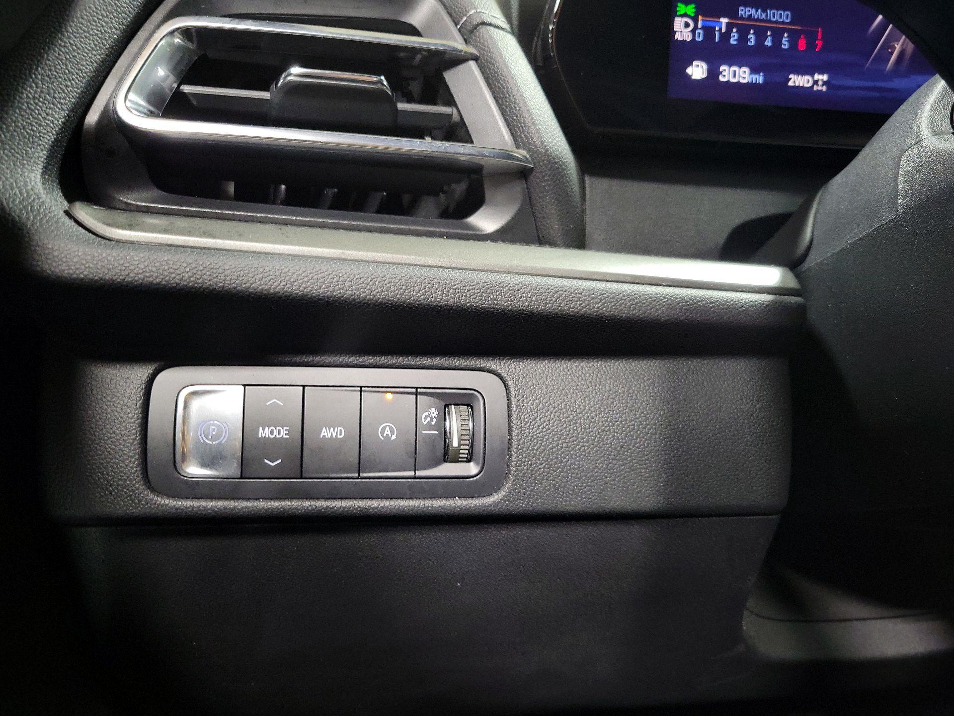 Thumbnail: 2025 Chevrolet Traverse - 13