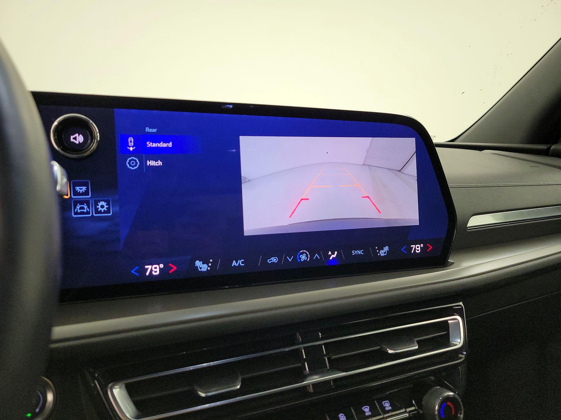 Thumbnail: 2025 Chevrolet Traverse - 14