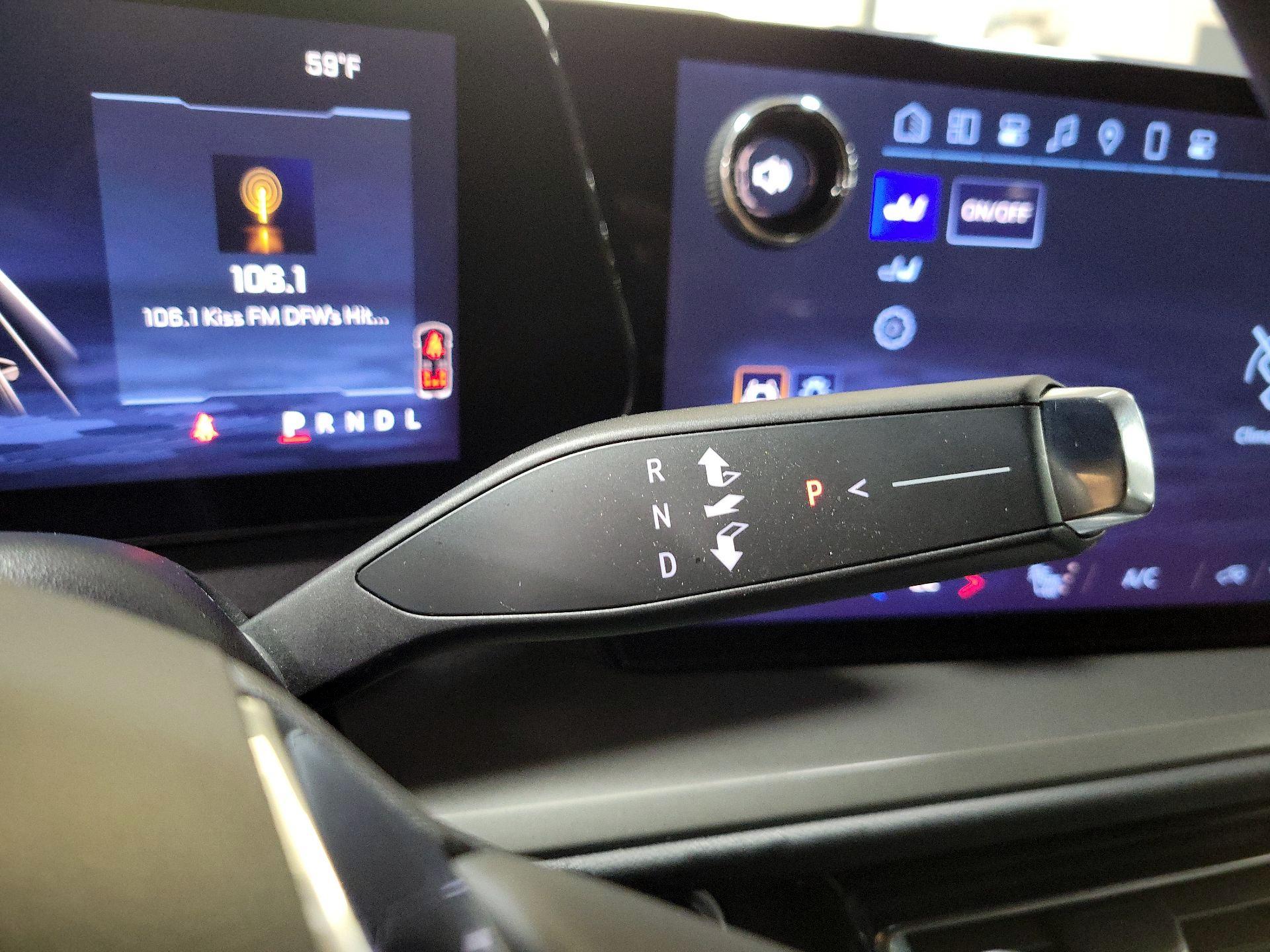 Thumbnail: 2025 Chevrolet Traverse - 17