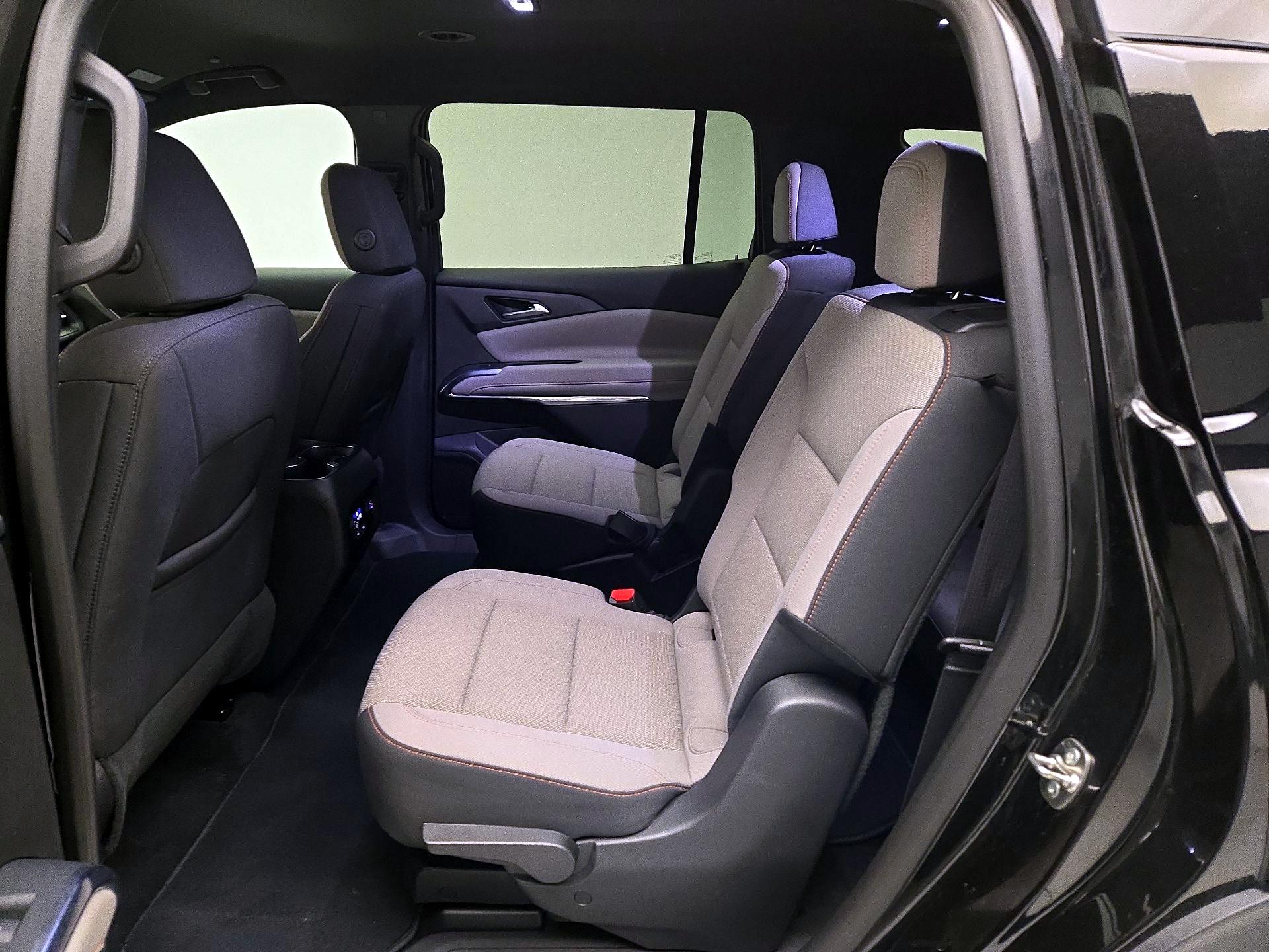 Thumbnail: 2025 Chevrolet Traverse - 20