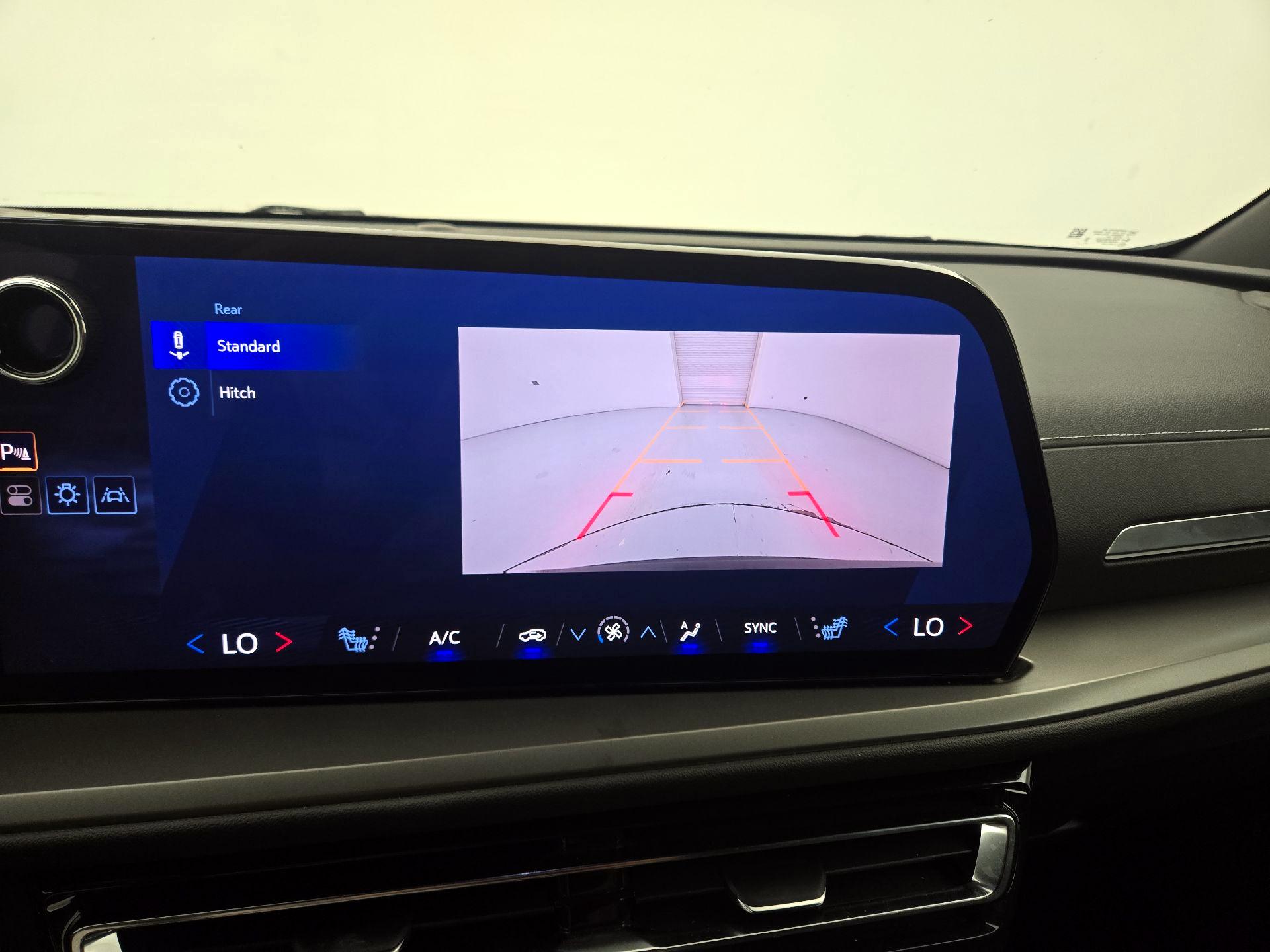 Thumbnail: 2025 Chevrolet Traverse - 14