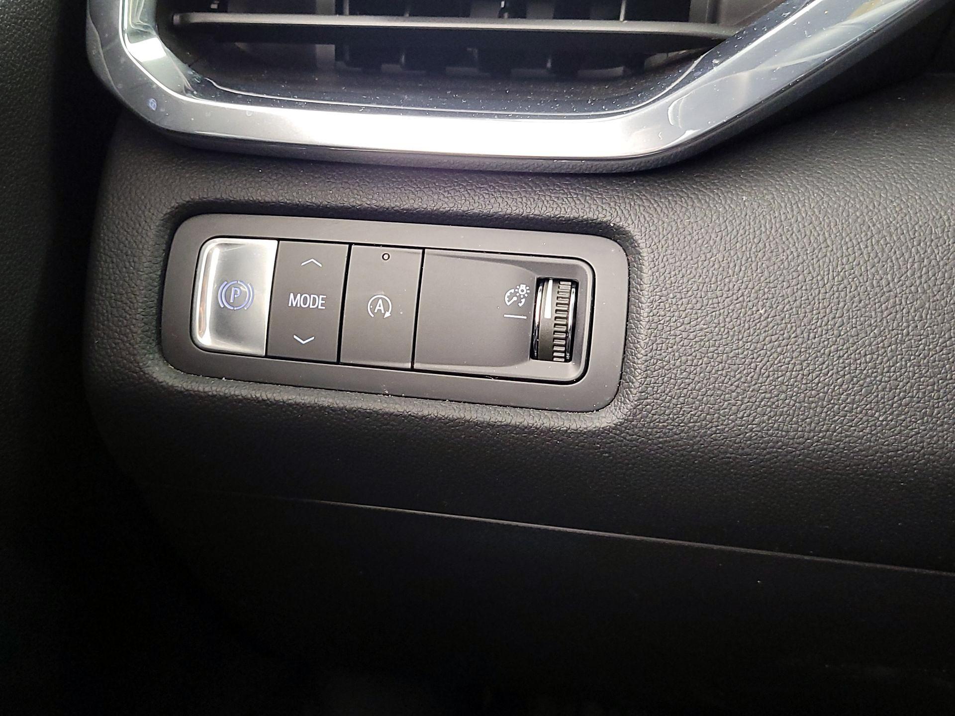 Thumbnail: 2025 GMC Acadia - 13