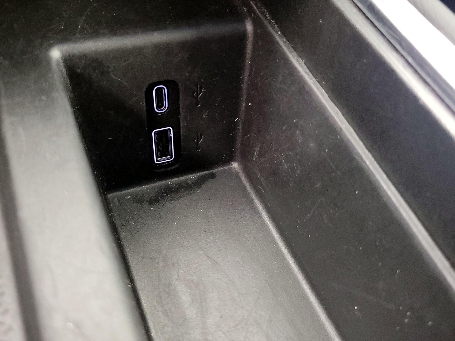 Thumbnail: 2025 GMC Acadia - 19