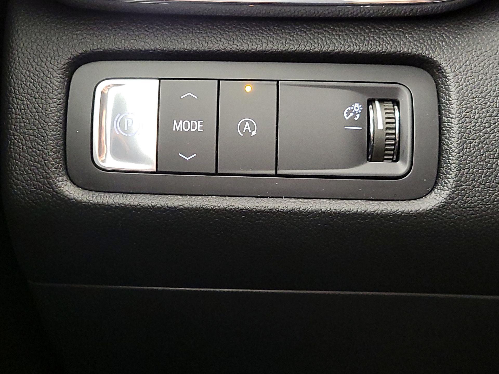 Thumbnail: 2025 GMC Acadia - 13