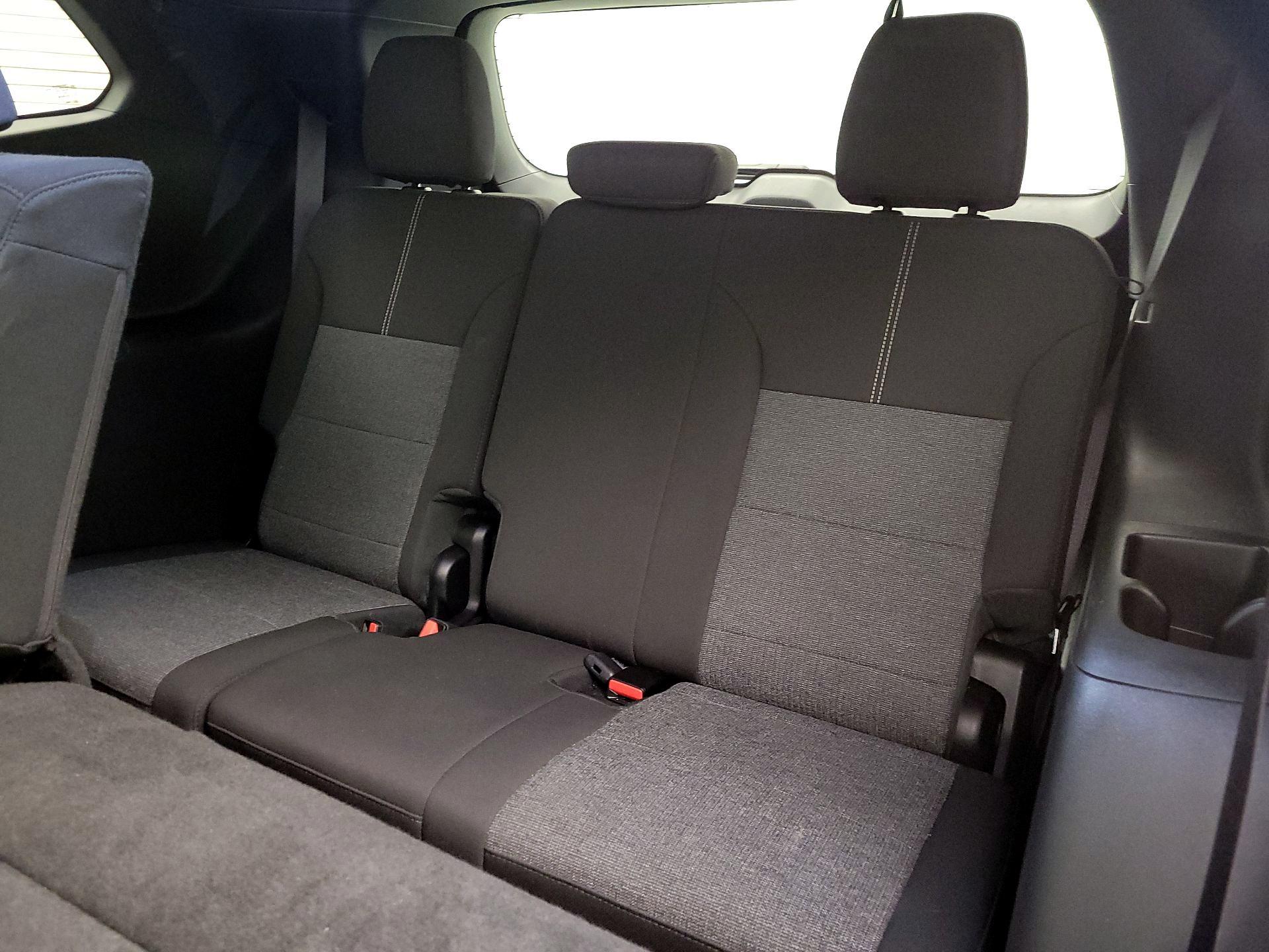 Thumbnail: 2025 GMC Acadia - 19