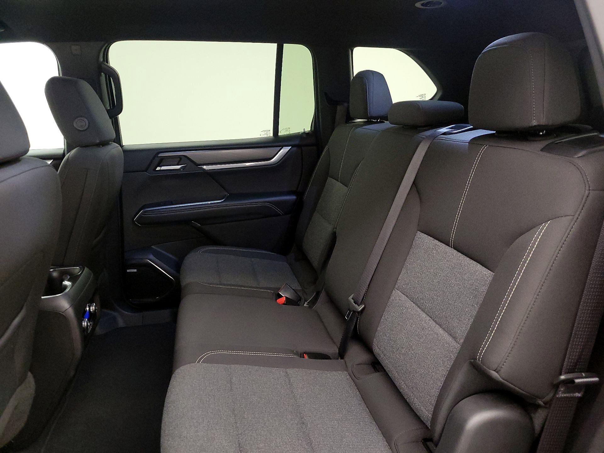 Thumbnail: 2025 GMC Acadia - 19