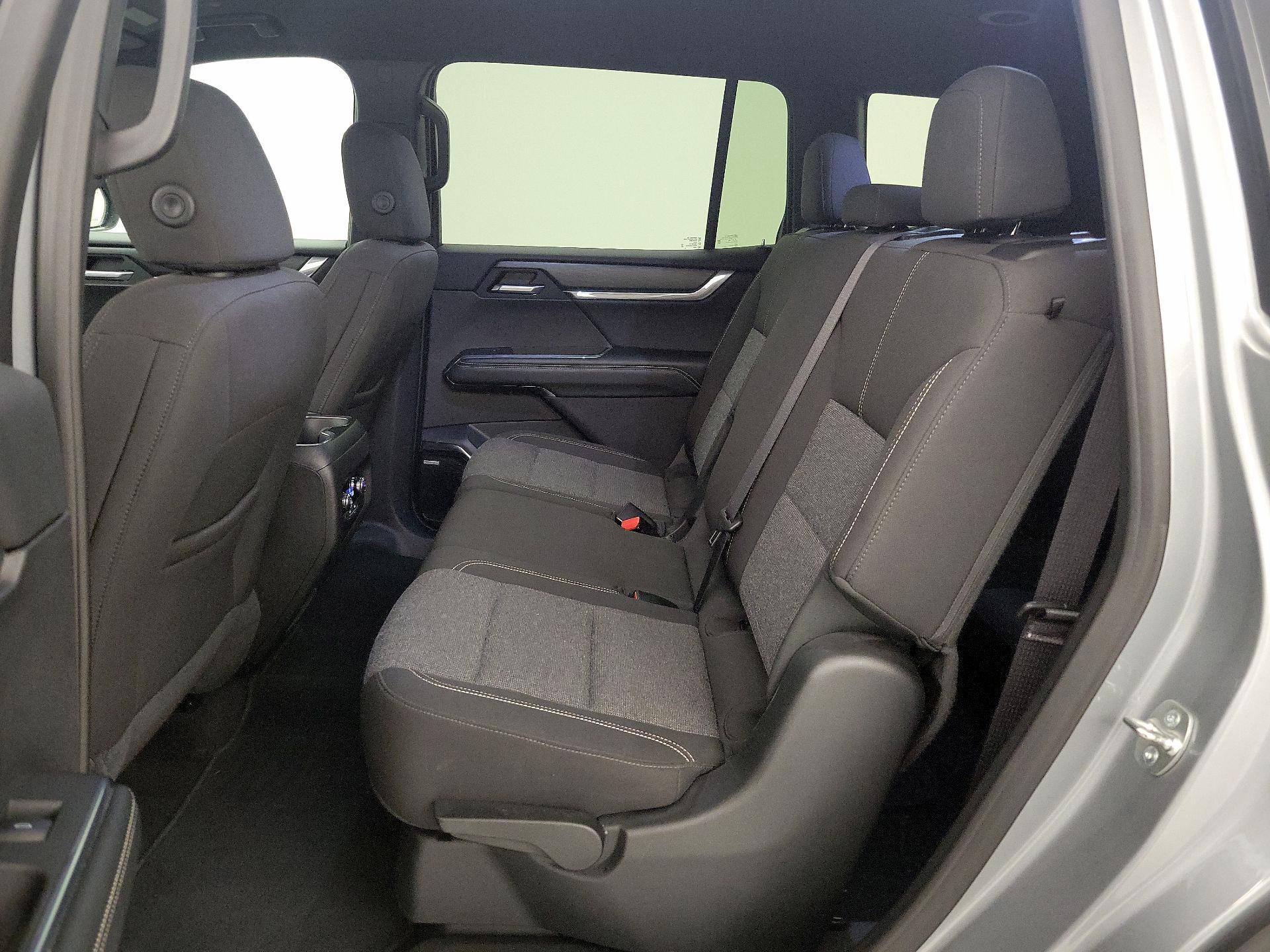 Thumbnail: 2025 GMC Acadia - 19