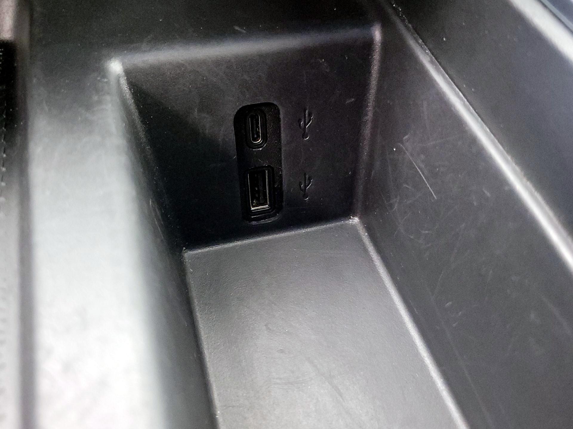 Thumbnail: 2025 GMC Acadia - 18