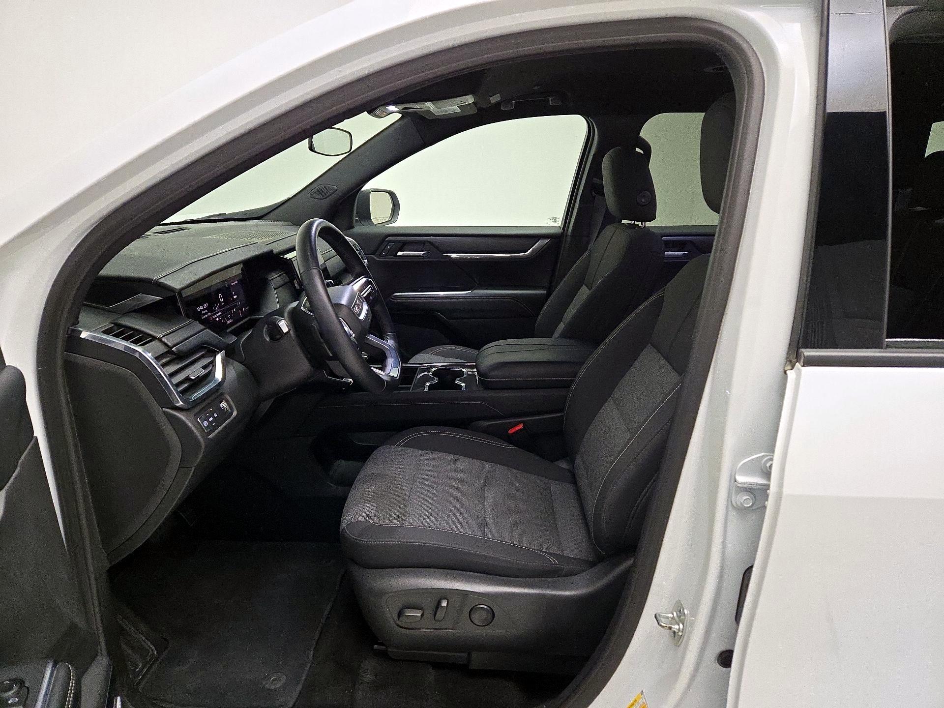 Thumbnail: 2025 GMC Acadia - 11