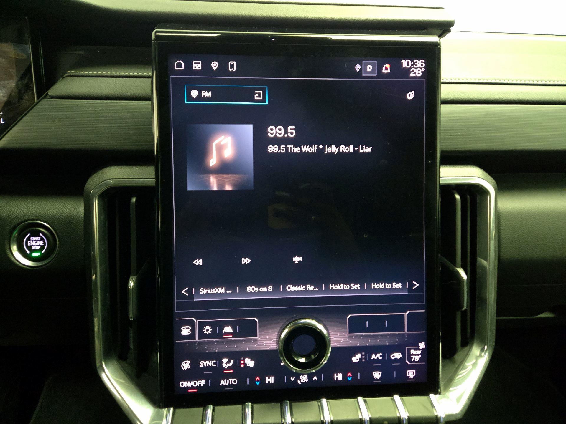 Thumbnail: 2025 GMC Acadia - 15