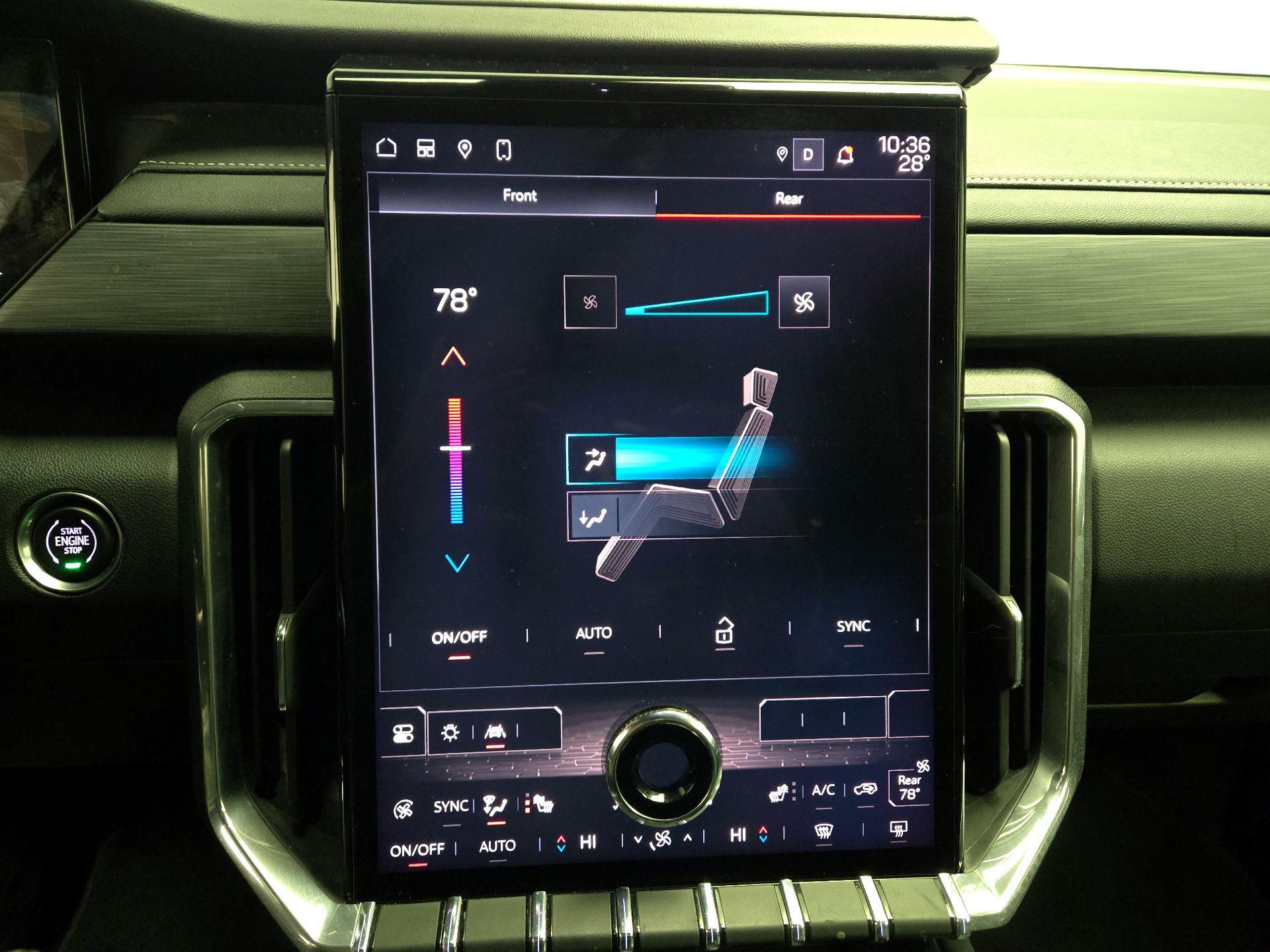 Thumbnail: 2025 GMC Acadia - 16