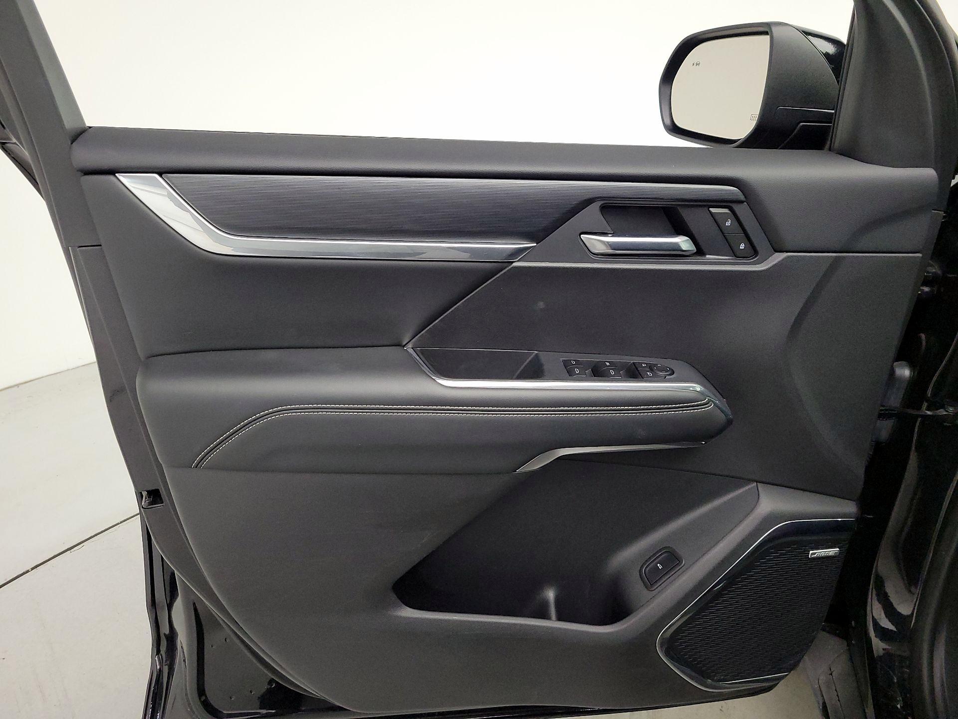 Thumbnail: 2025 GMC Acadia - 12