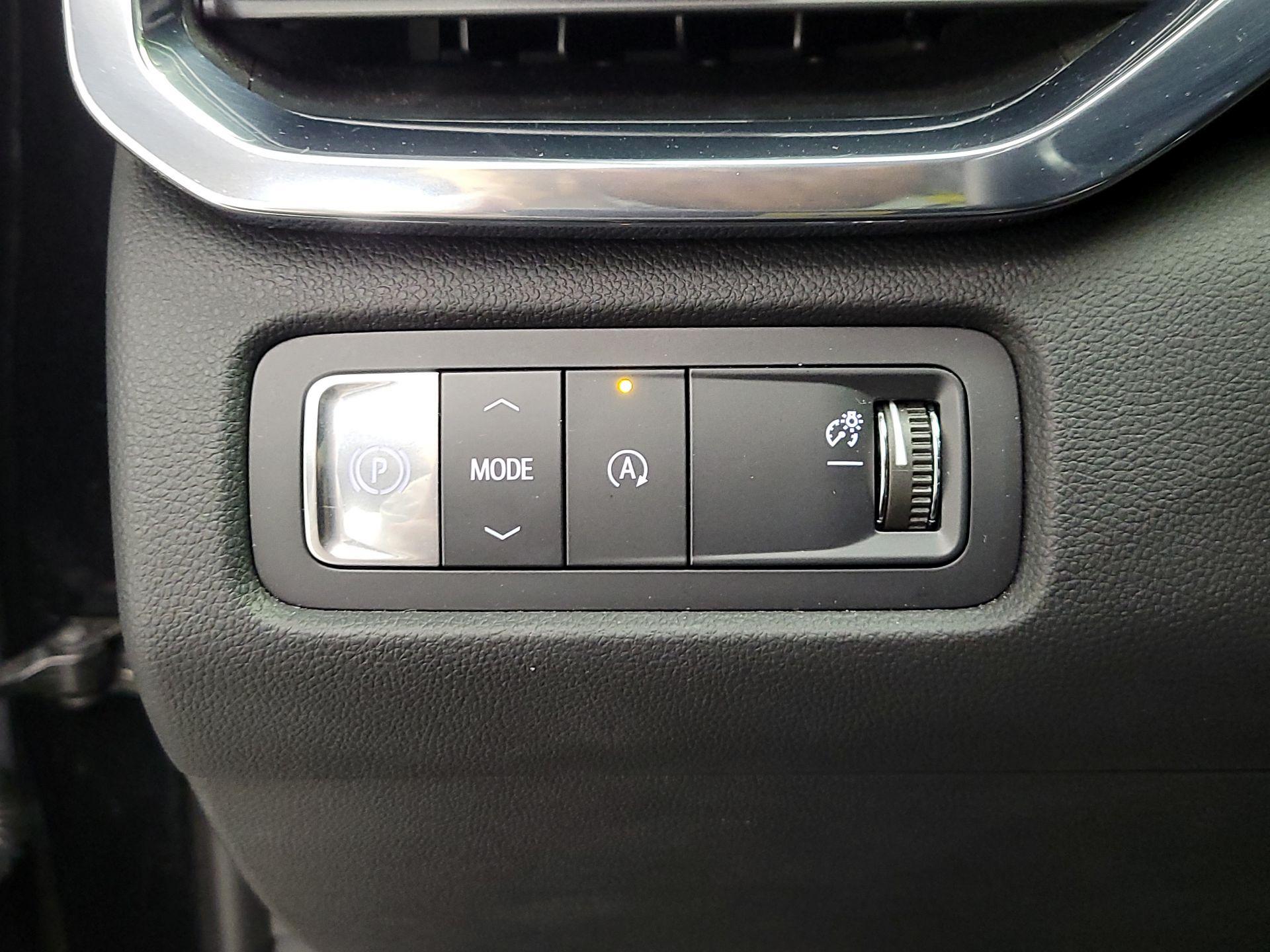 Thumbnail: 2025 GMC Acadia - 13