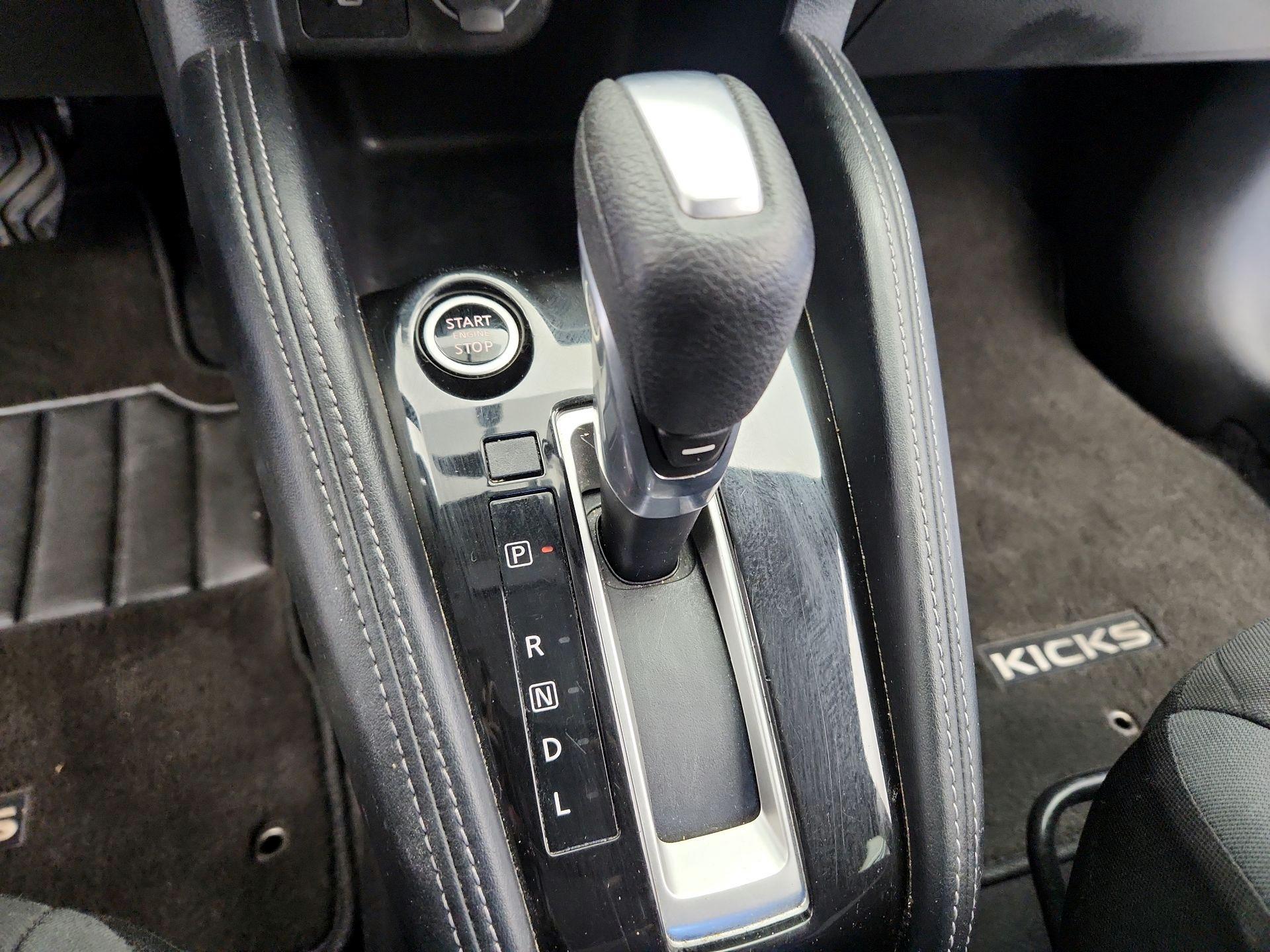 Thumbnail: 2019 Nissan Kicks - 17