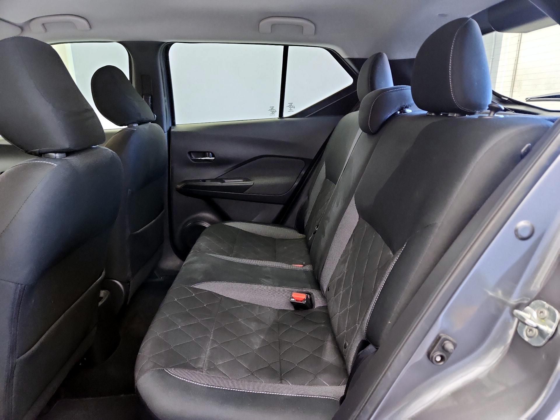 Thumbnail: 2019 Nissan Kicks - 19