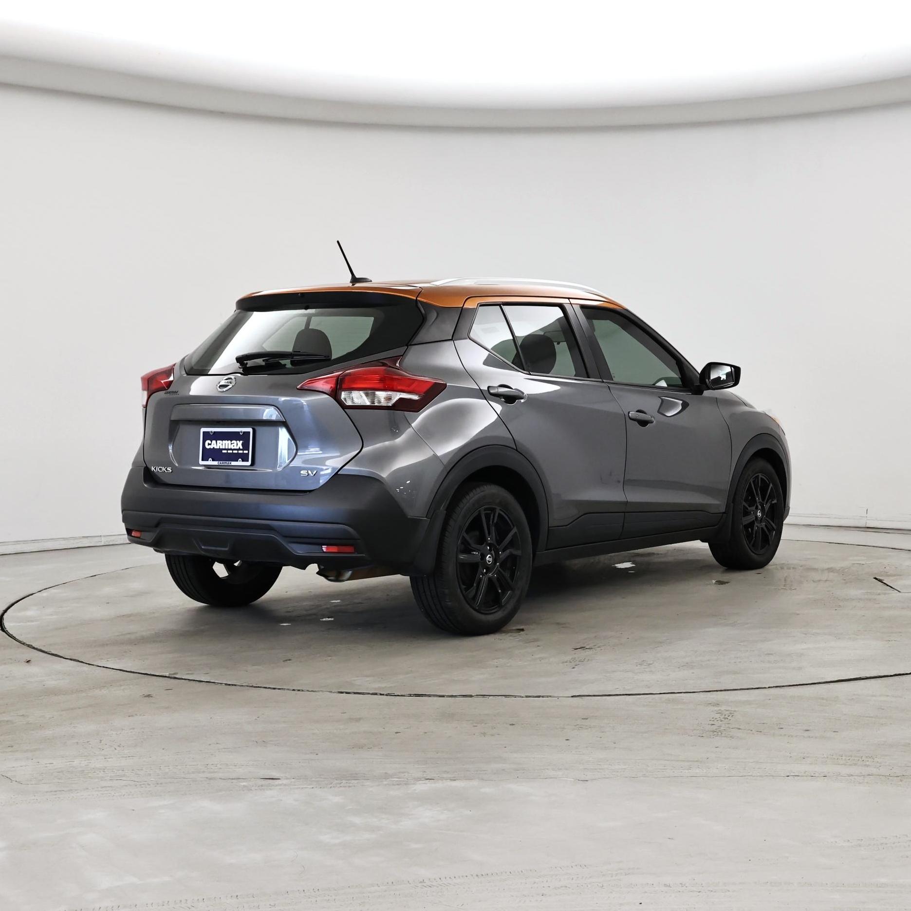 Thumbnail: 2019 Nissan Kicks - 8