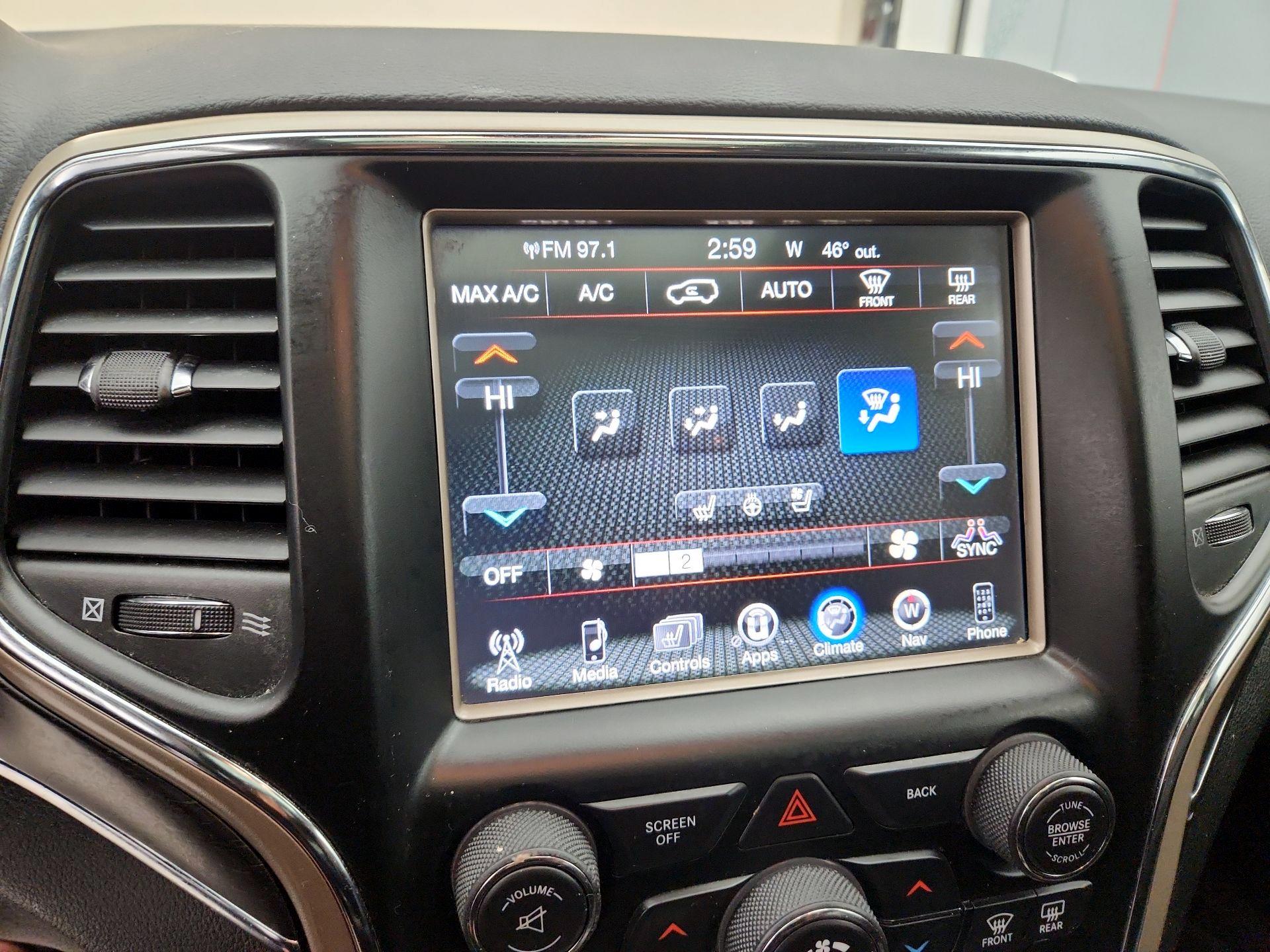 Thumbnail: 2017 Jeep Grand Cherokee - 17