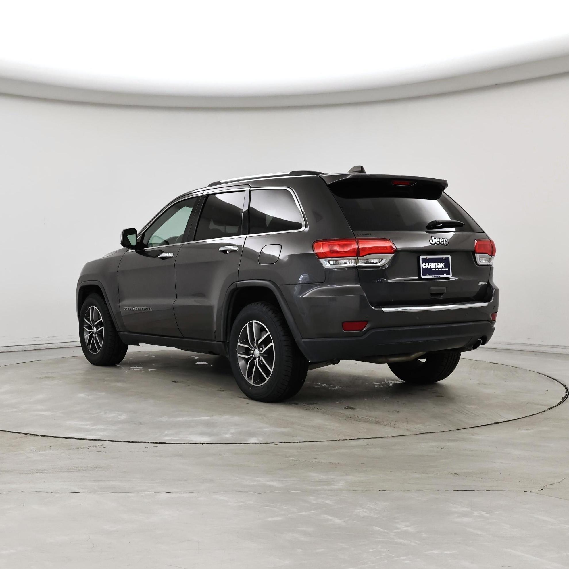 Thumbnail: 2017 Jeep Grand Cherokee - 2