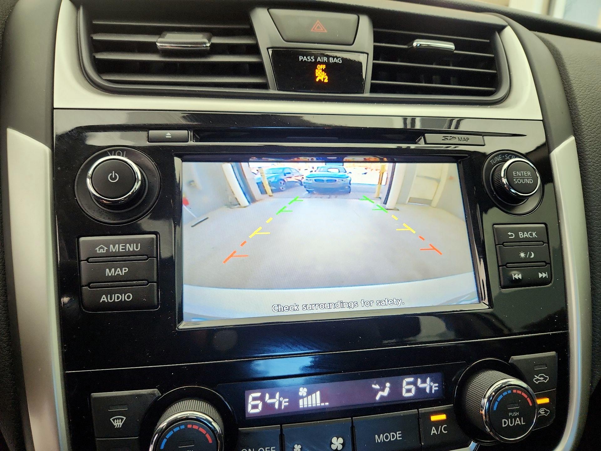 Thumbnail: 2018 Nissan Altima - 15