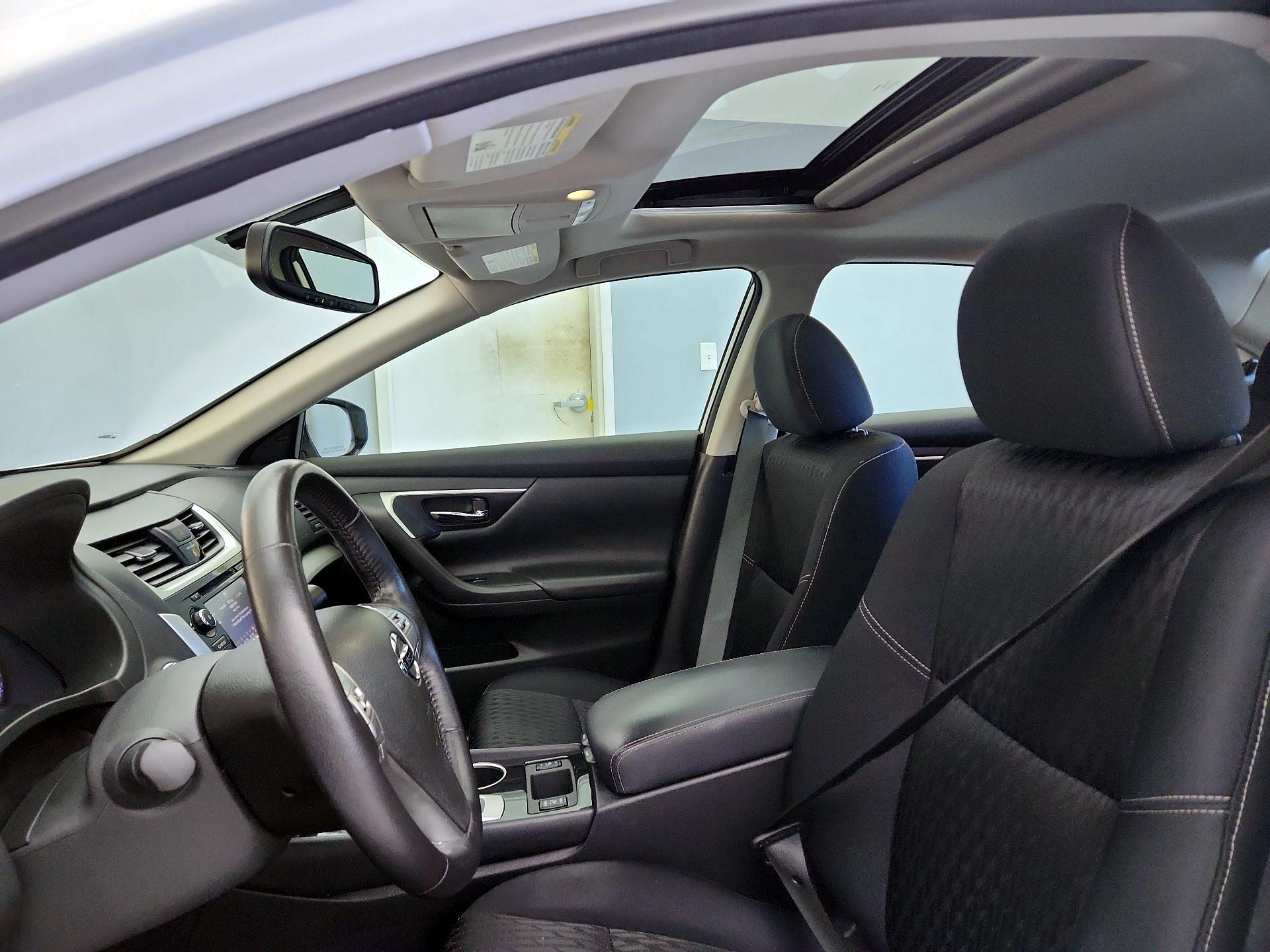 Thumbnail: 2018 Nissan Altima - 20