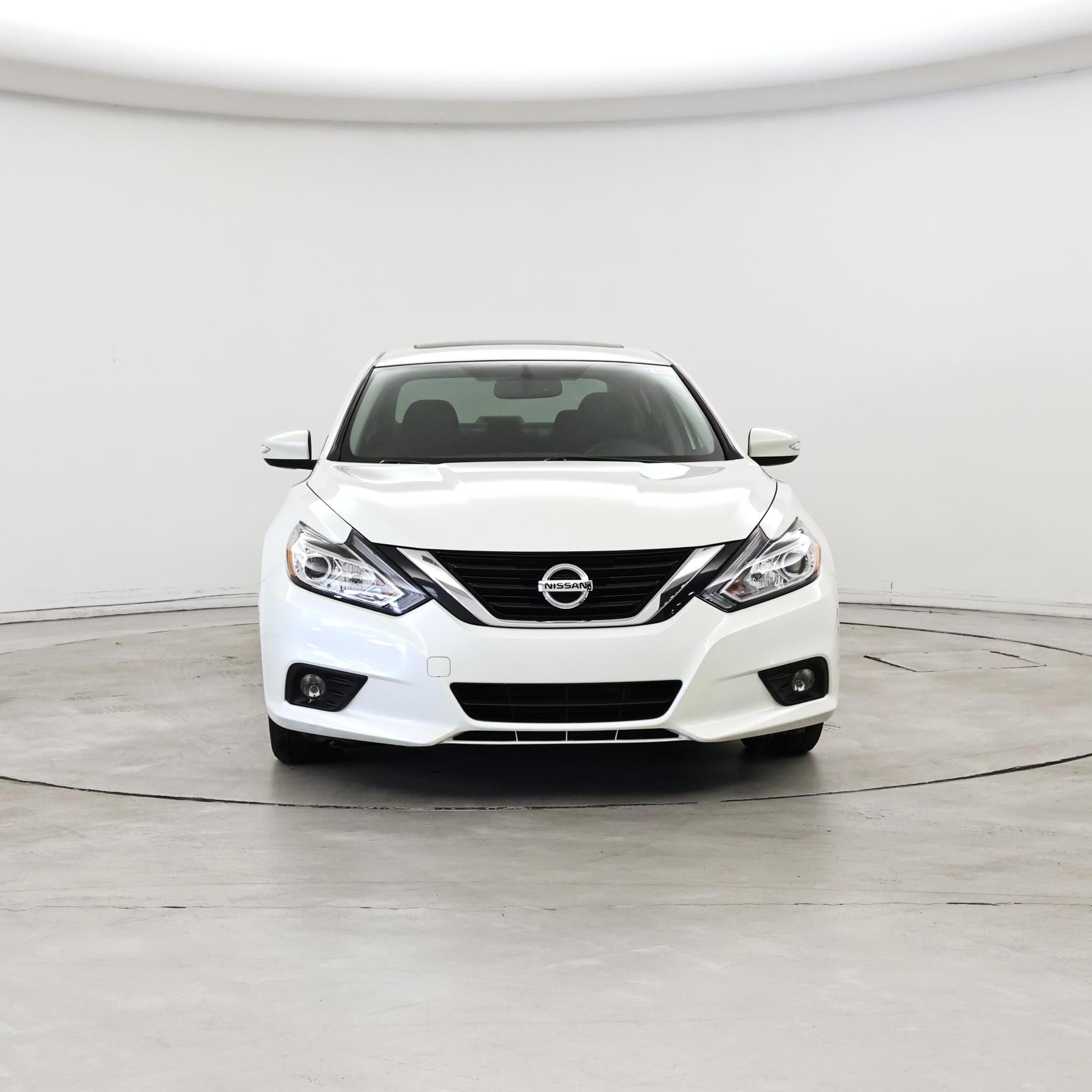 Thumbnail: 2018 Nissan Altima - 5