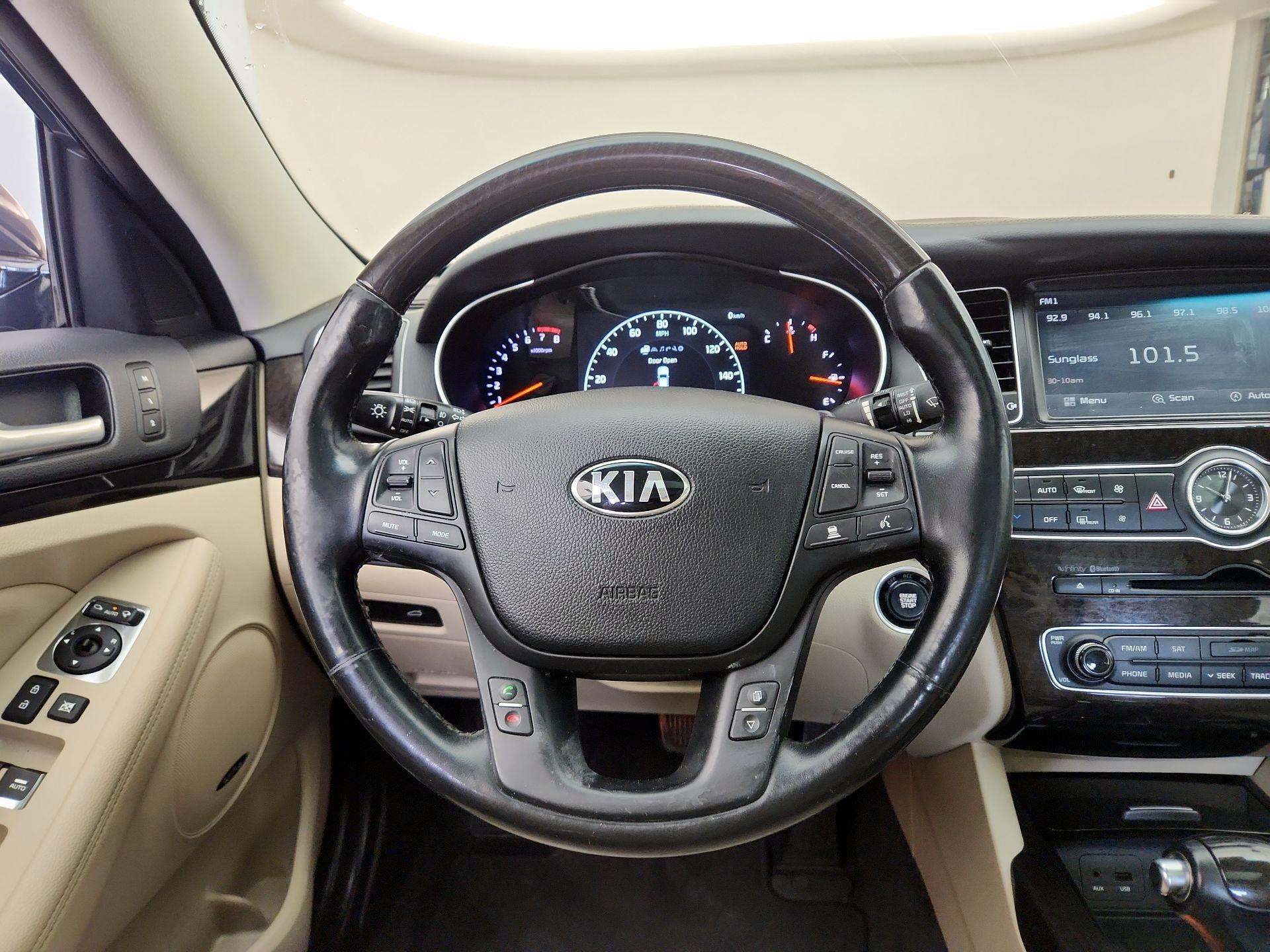 Thumbnail: 2015 Kia Cadenza - 10