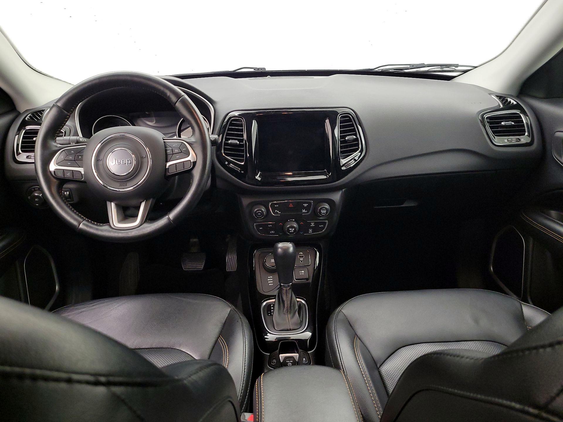 Thumbnail: 2018 Jeep Compass - 9