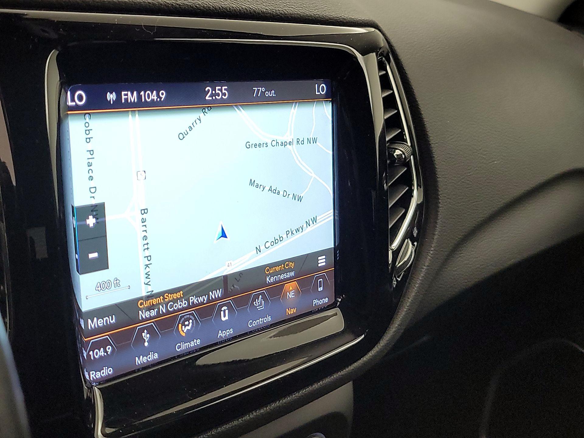 Thumbnail: 2018 Jeep Compass - 14