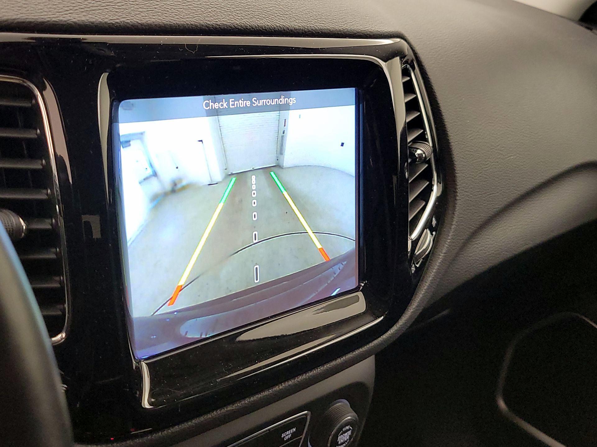 Thumbnail: 2018 Jeep Compass - 15