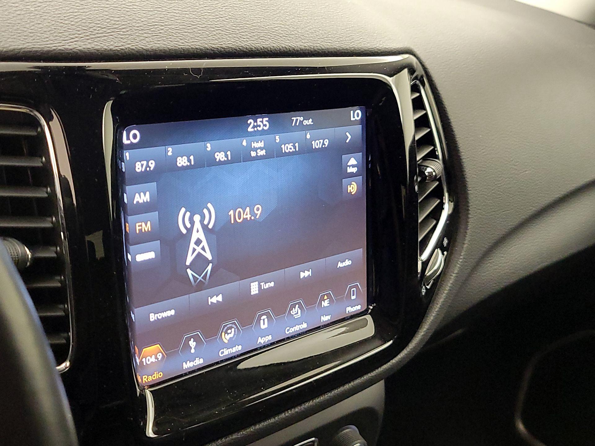 Thumbnail: 2018 Jeep Compass - 16