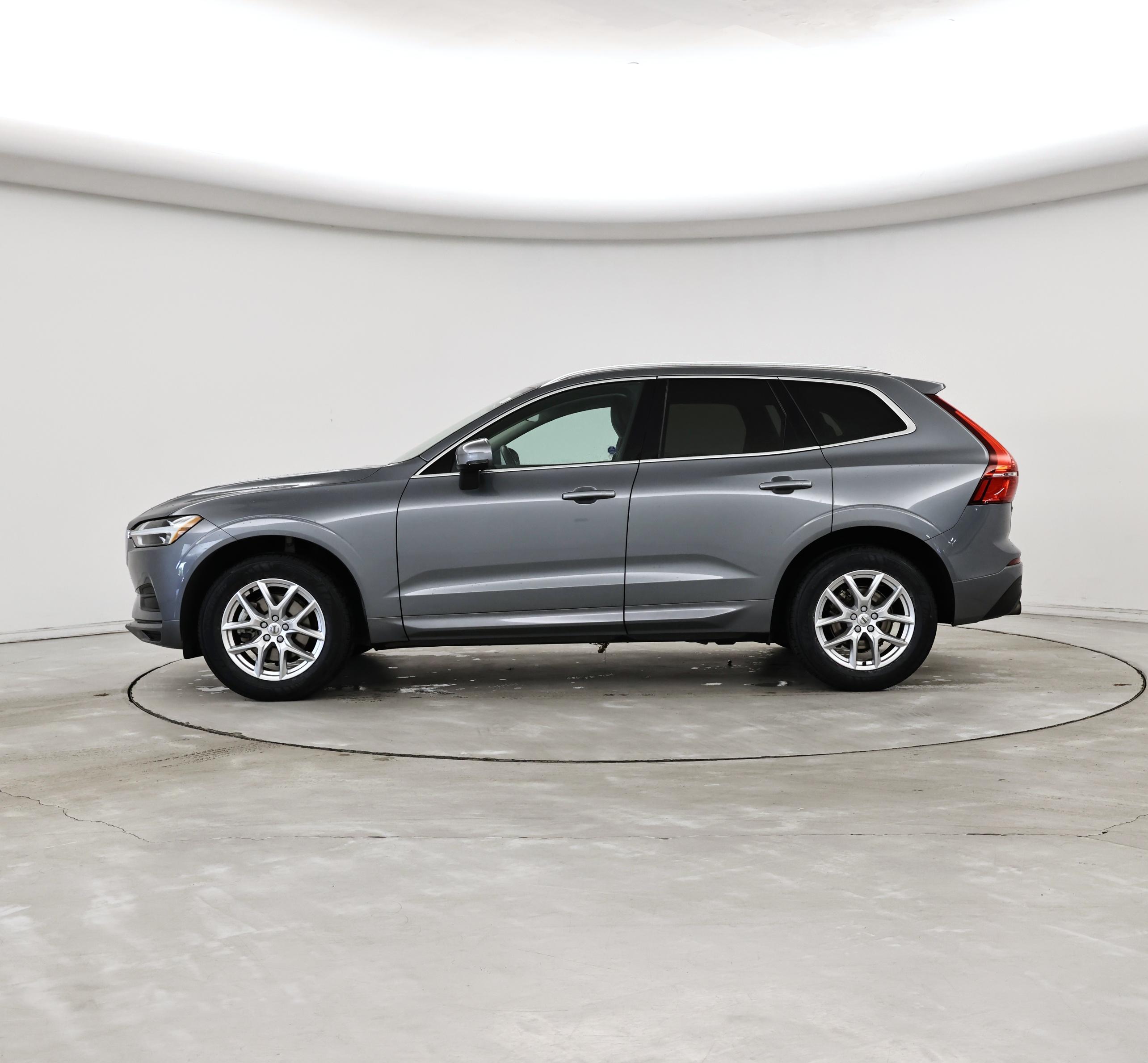 Thumbnail: 2018 Volvo XC60 - 3