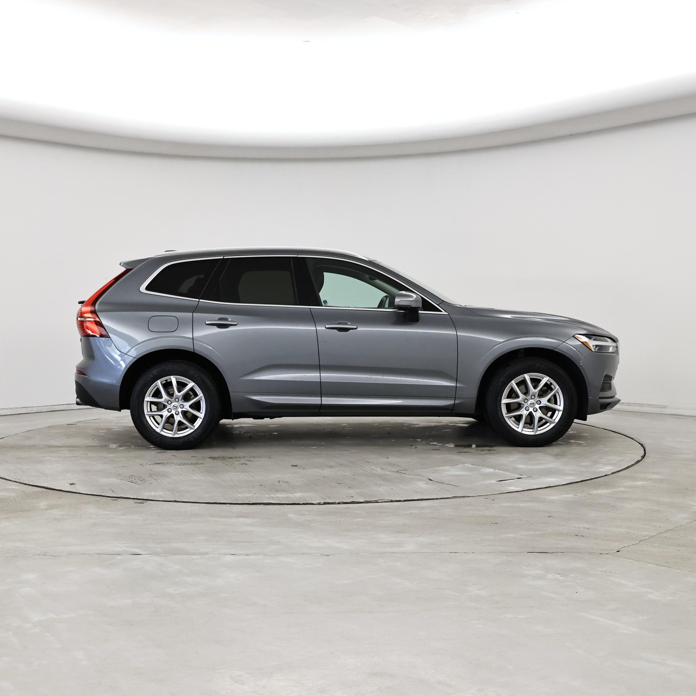 Thumbnail: 2018 Volvo XC60 - 7