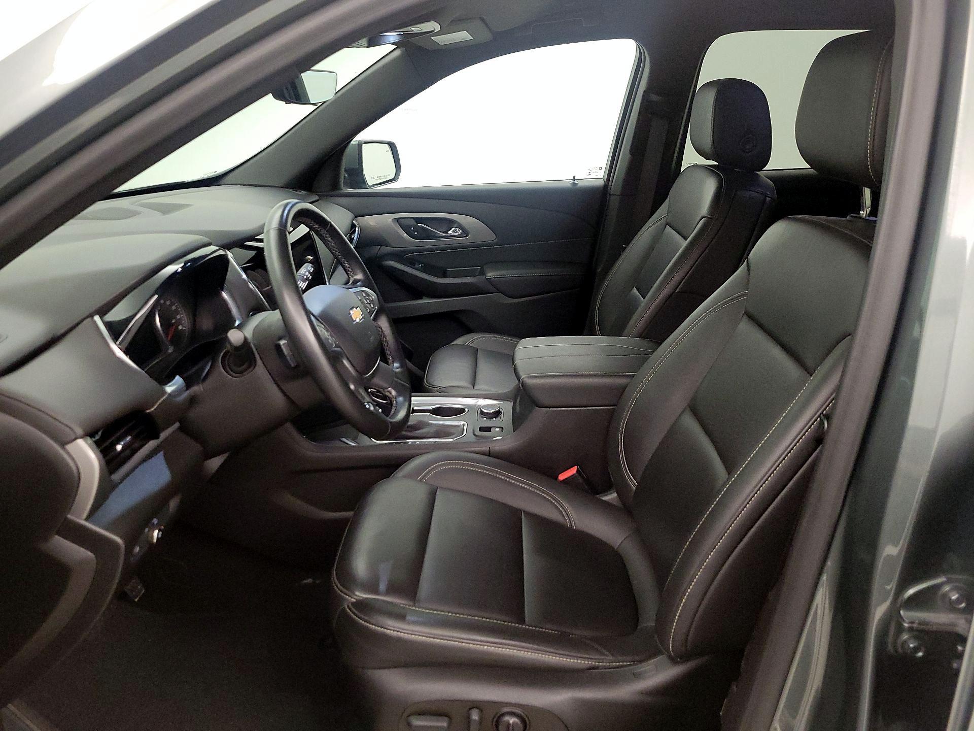 Thumbnail: 2023 Chevrolet Traverse - 11