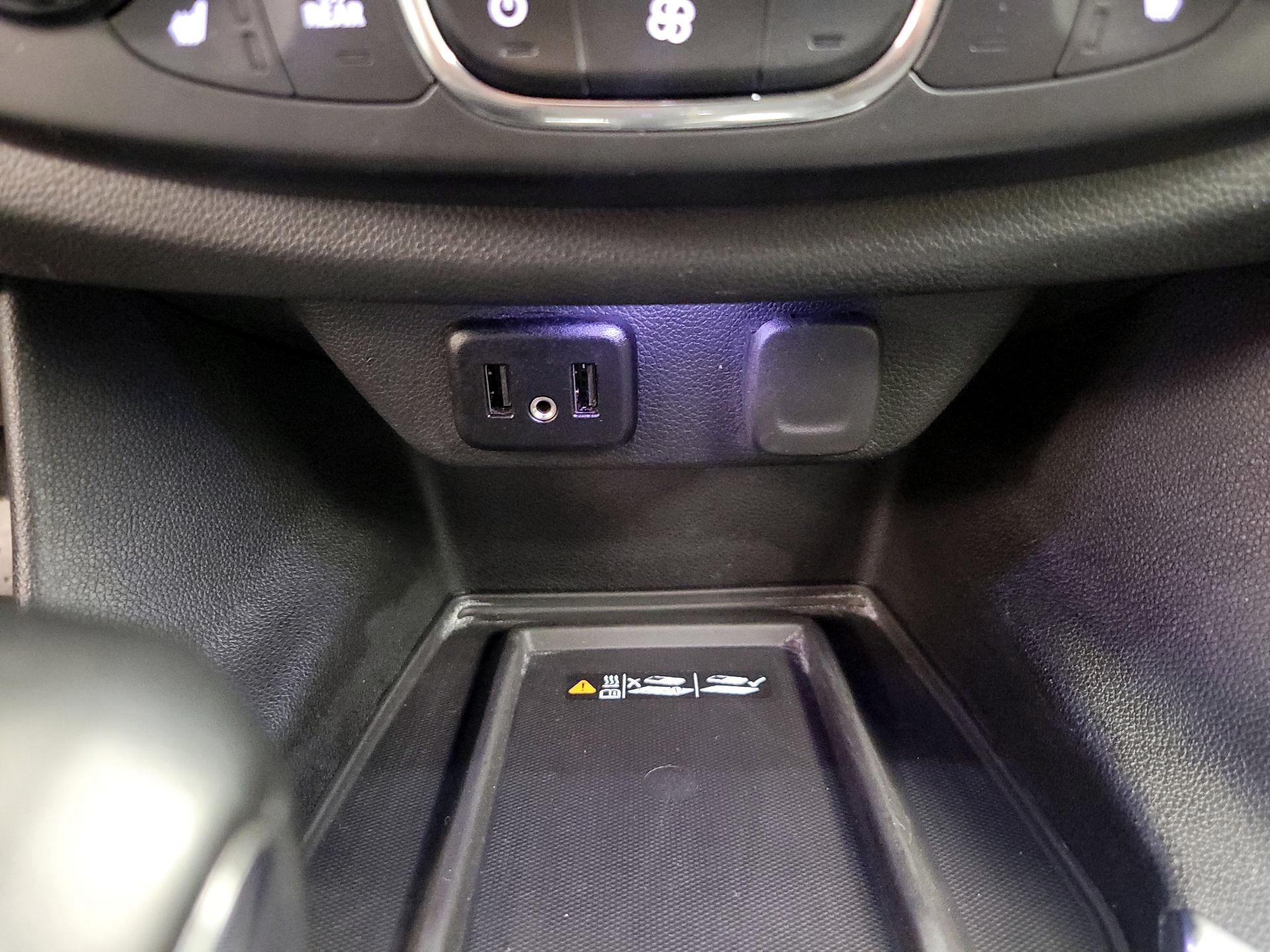 Thumbnail: 2023 Chevrolet Traverse - 18