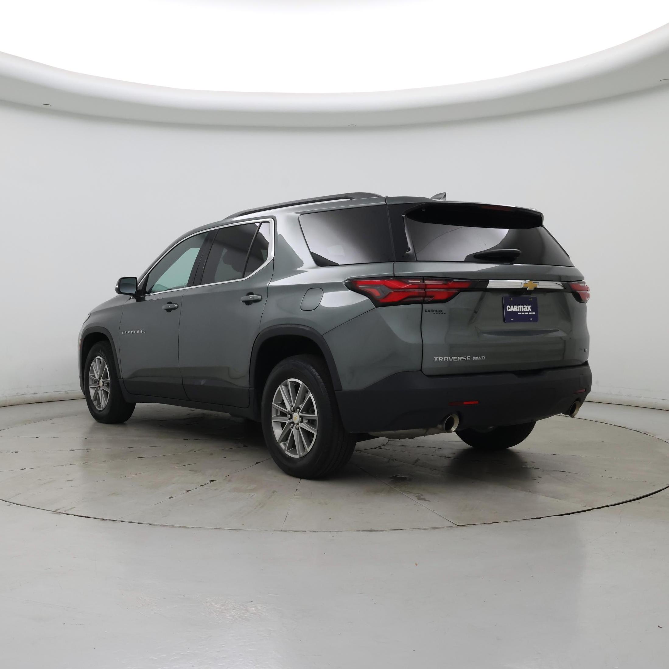 Thumbnail: 2023 Chevrolet Traverse - 2