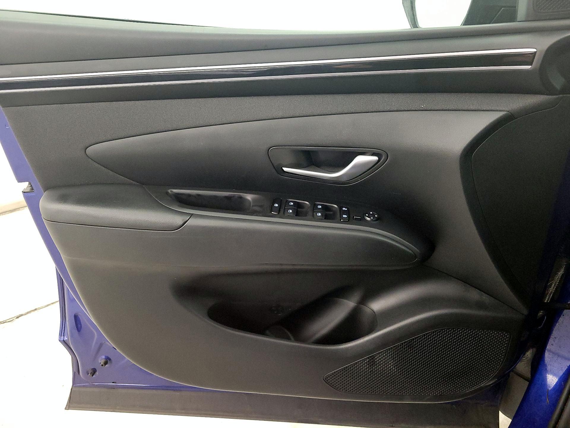 Thumbnail: 2023 Hyundai Tucson - 12