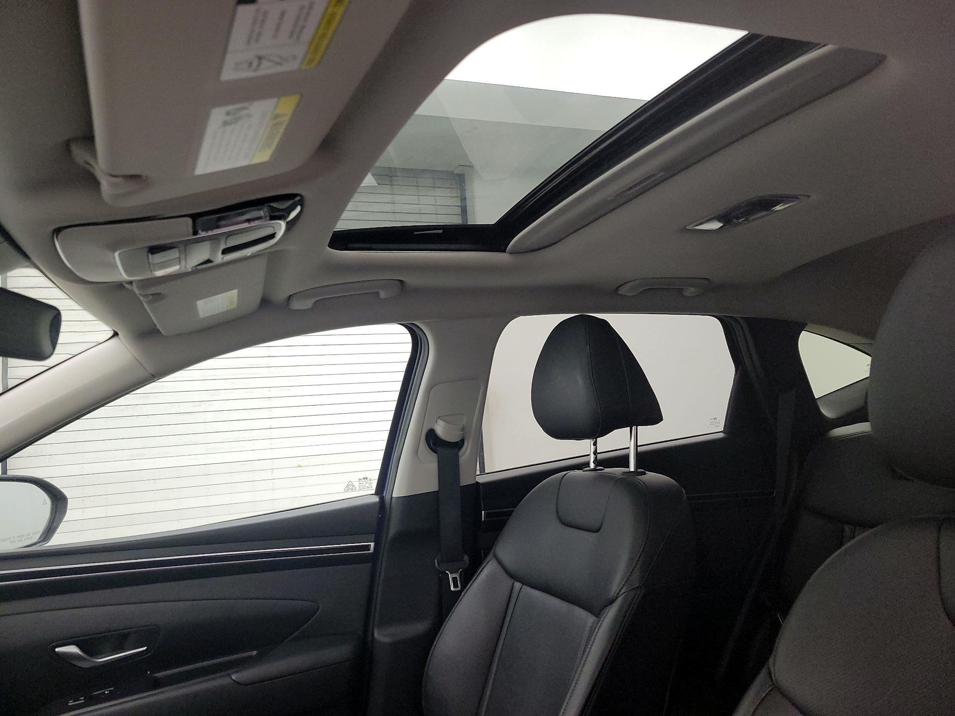 Thumbnail: 2023 Hyundai Tucson - 19