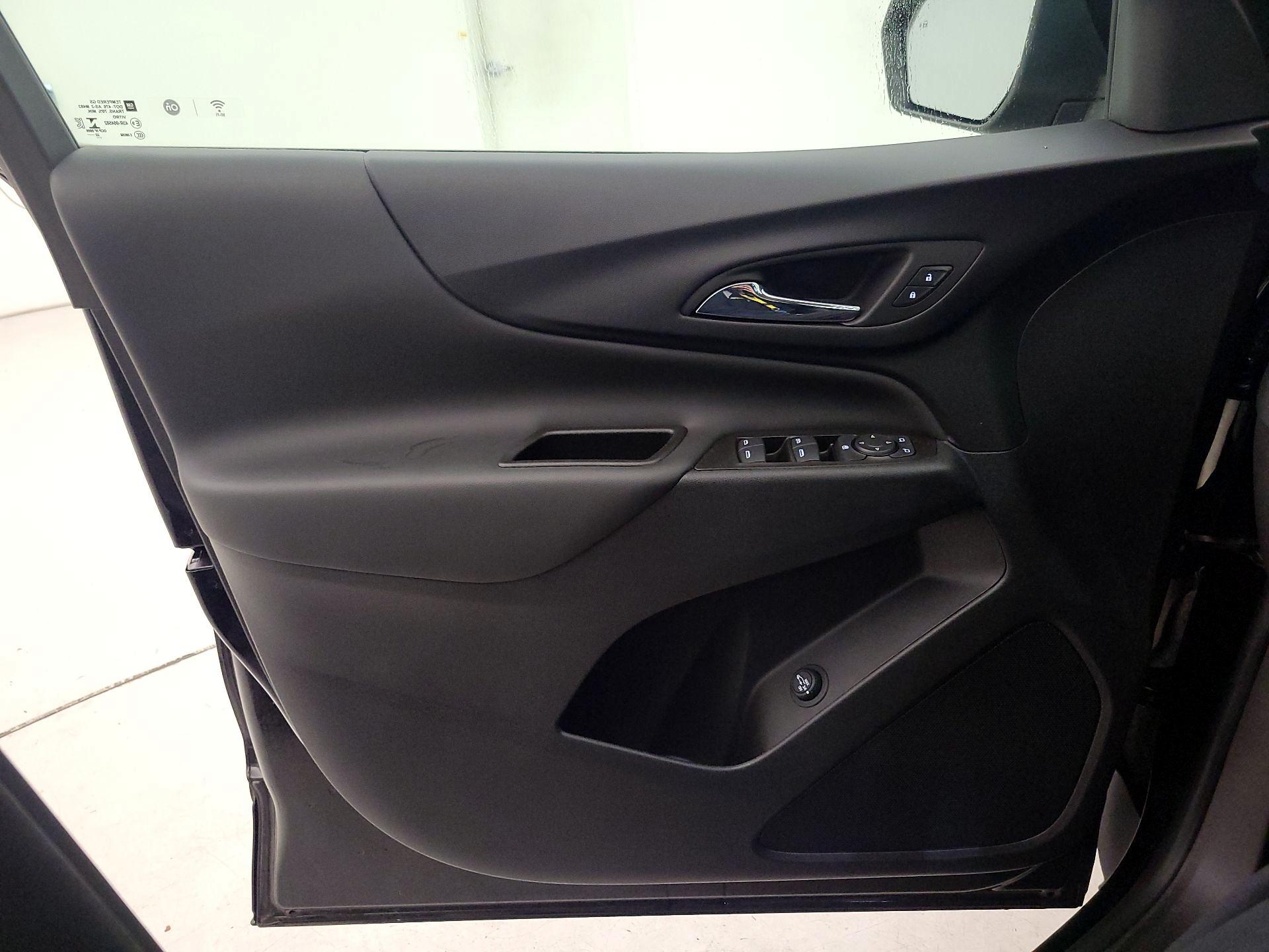 Thumbnail: 2022 Chevrolet Equinox - 12