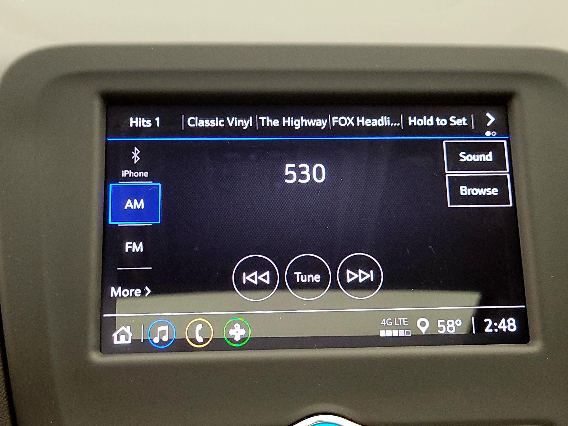 Thumbnail: 2022 Chevrolet Equinox - 16