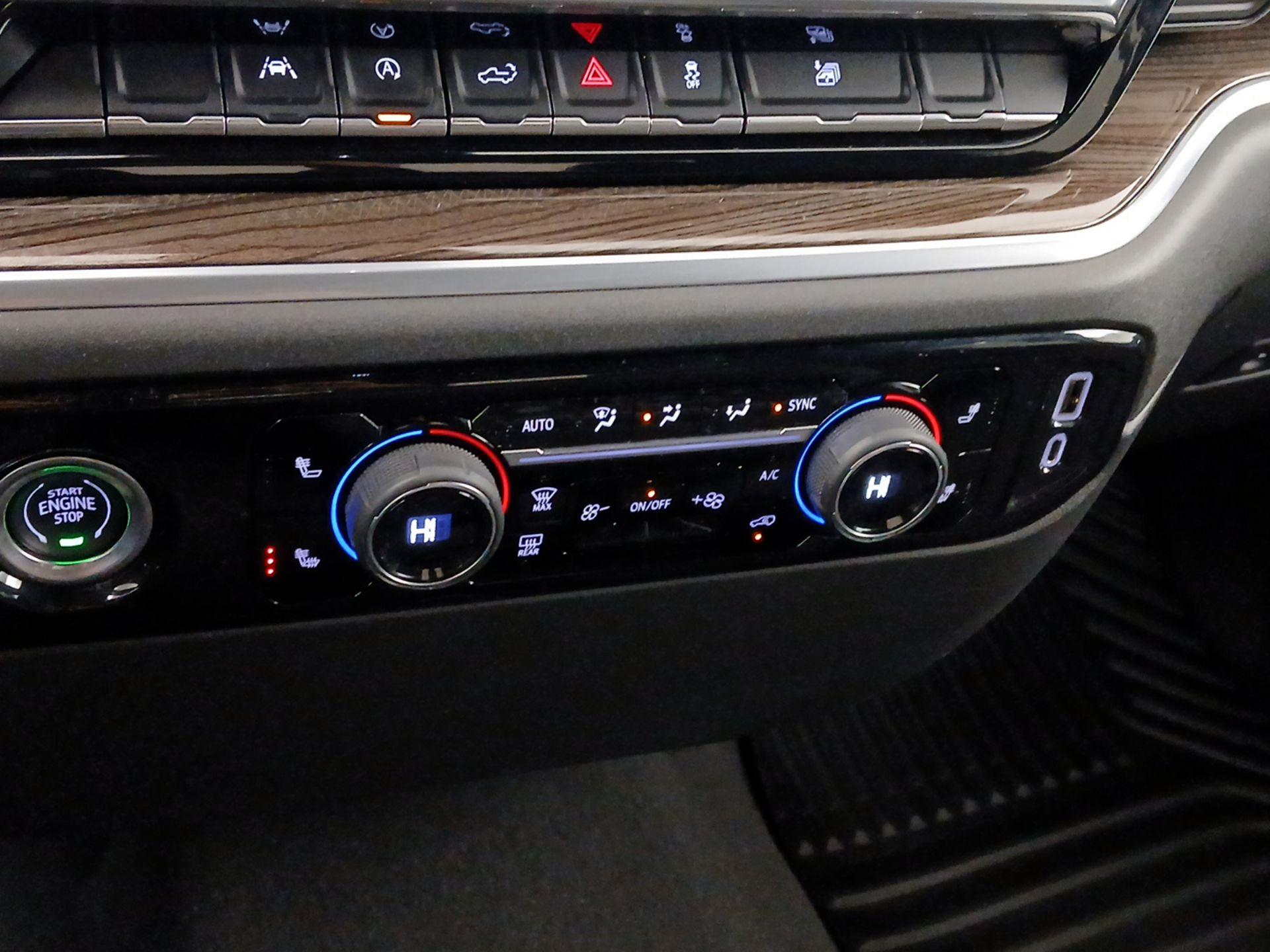 Thumbnail: 2022 Chevrolet Silverado 1500 - 17