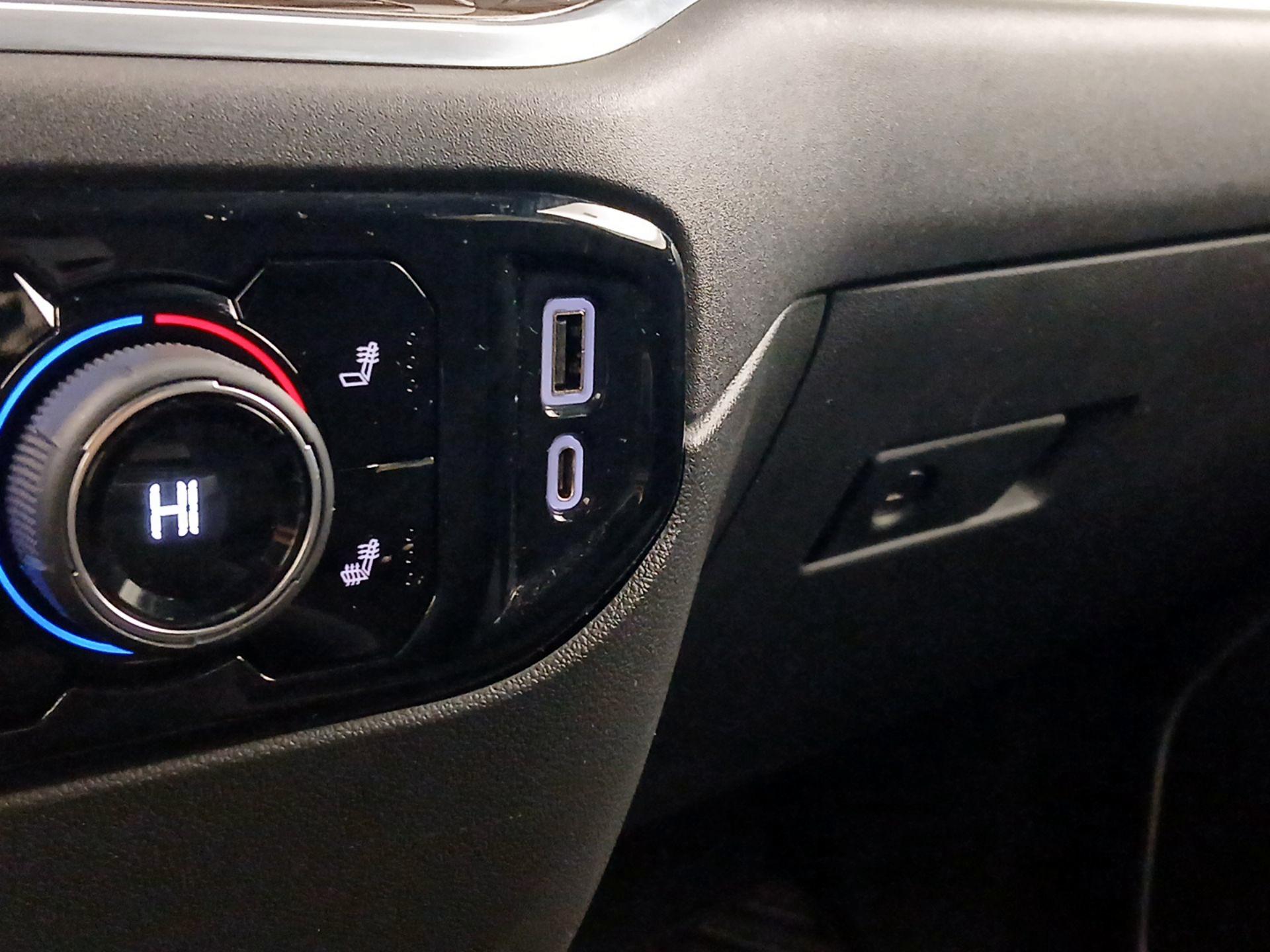 Thumbnail: 2022 Chevrolet Silverado 1500 - 19