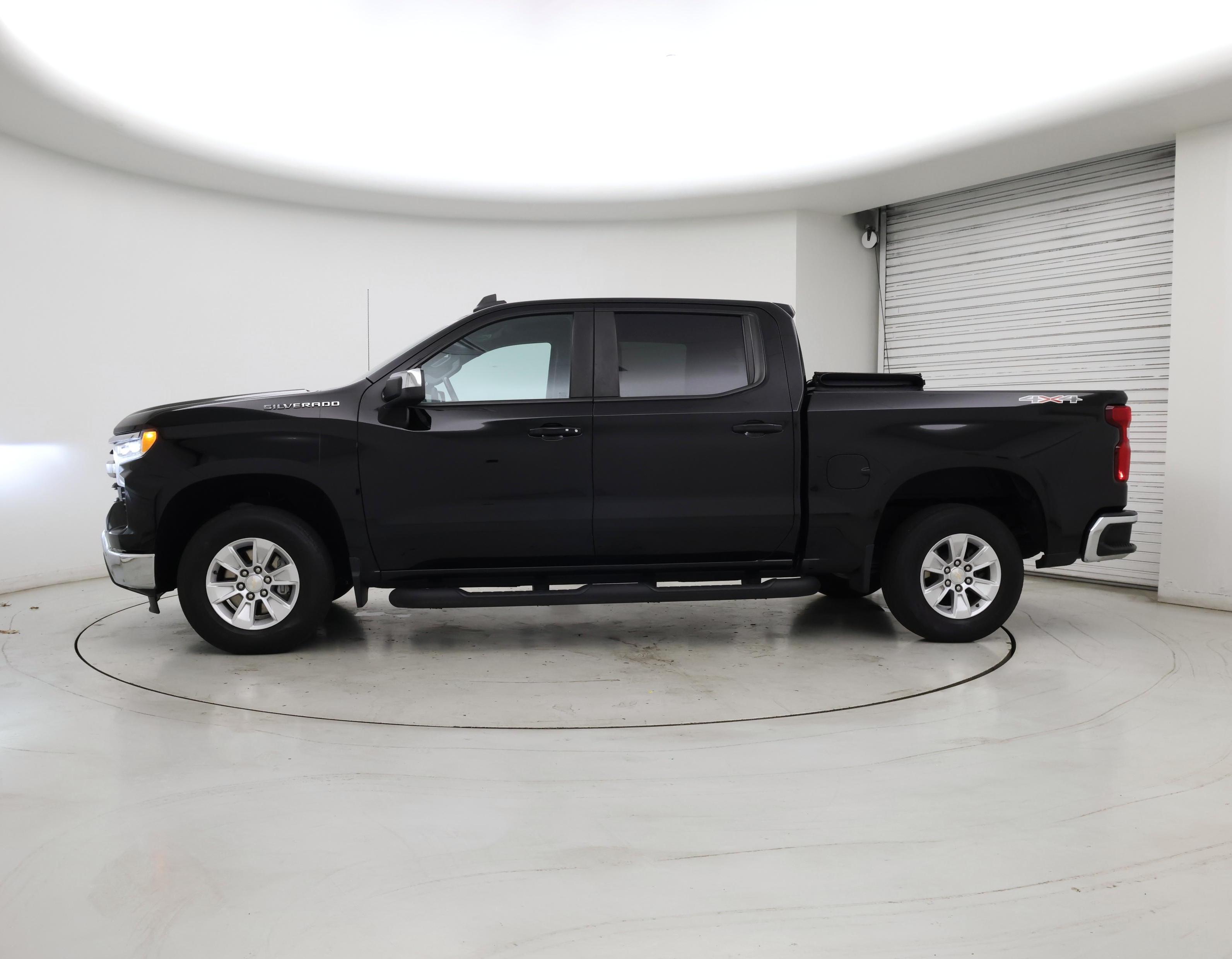 Thumbnail: 2022 Chevrolet Silverado 1500 - 3