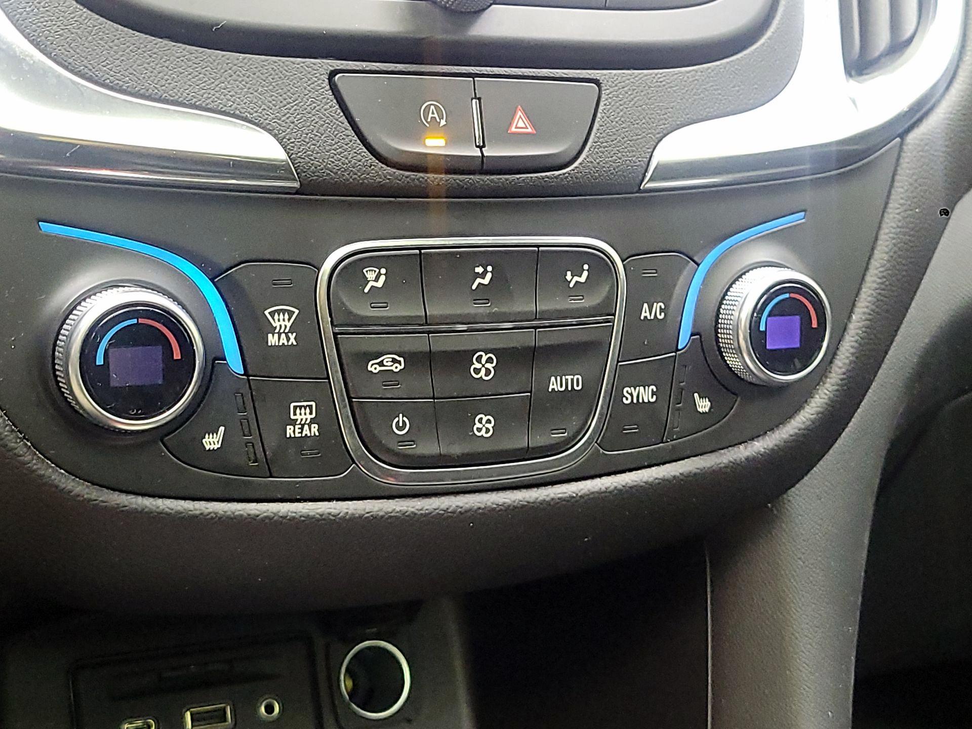 Thumbnail: 2022 Chevrolet Equinox - 17