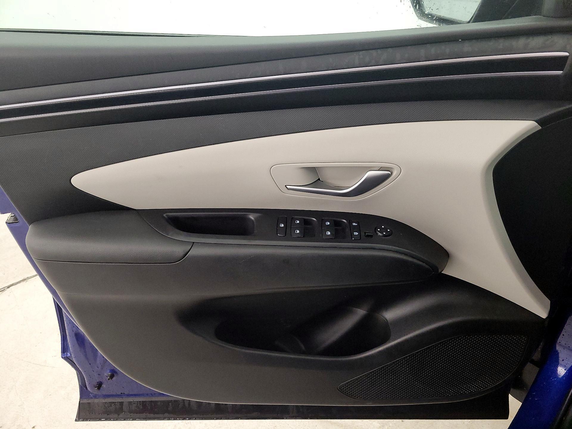 Thumbnail: 2023 Hyundai Tucson - 12