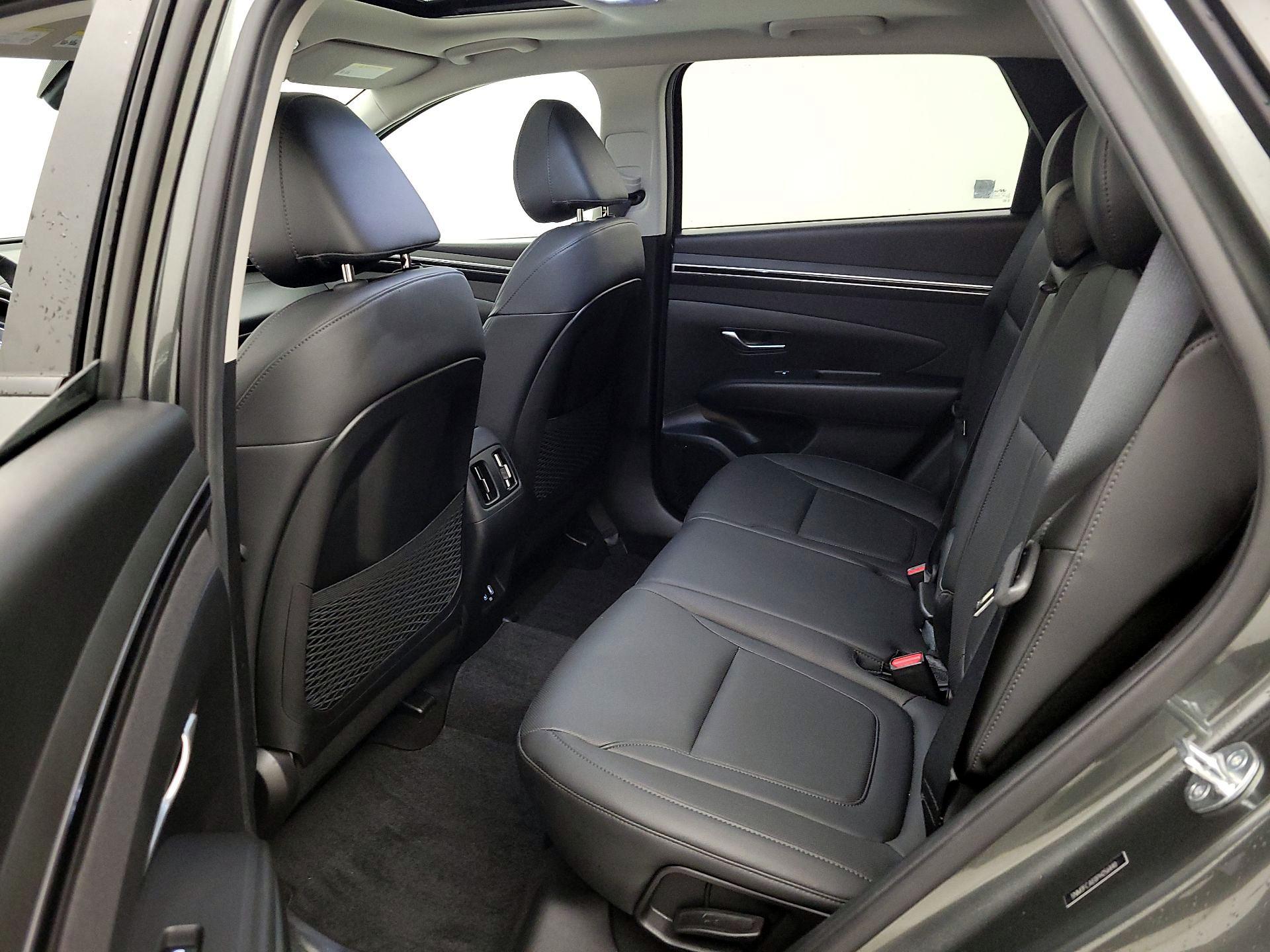 Thumbnail: 2023 Hyundai Tucson - 19