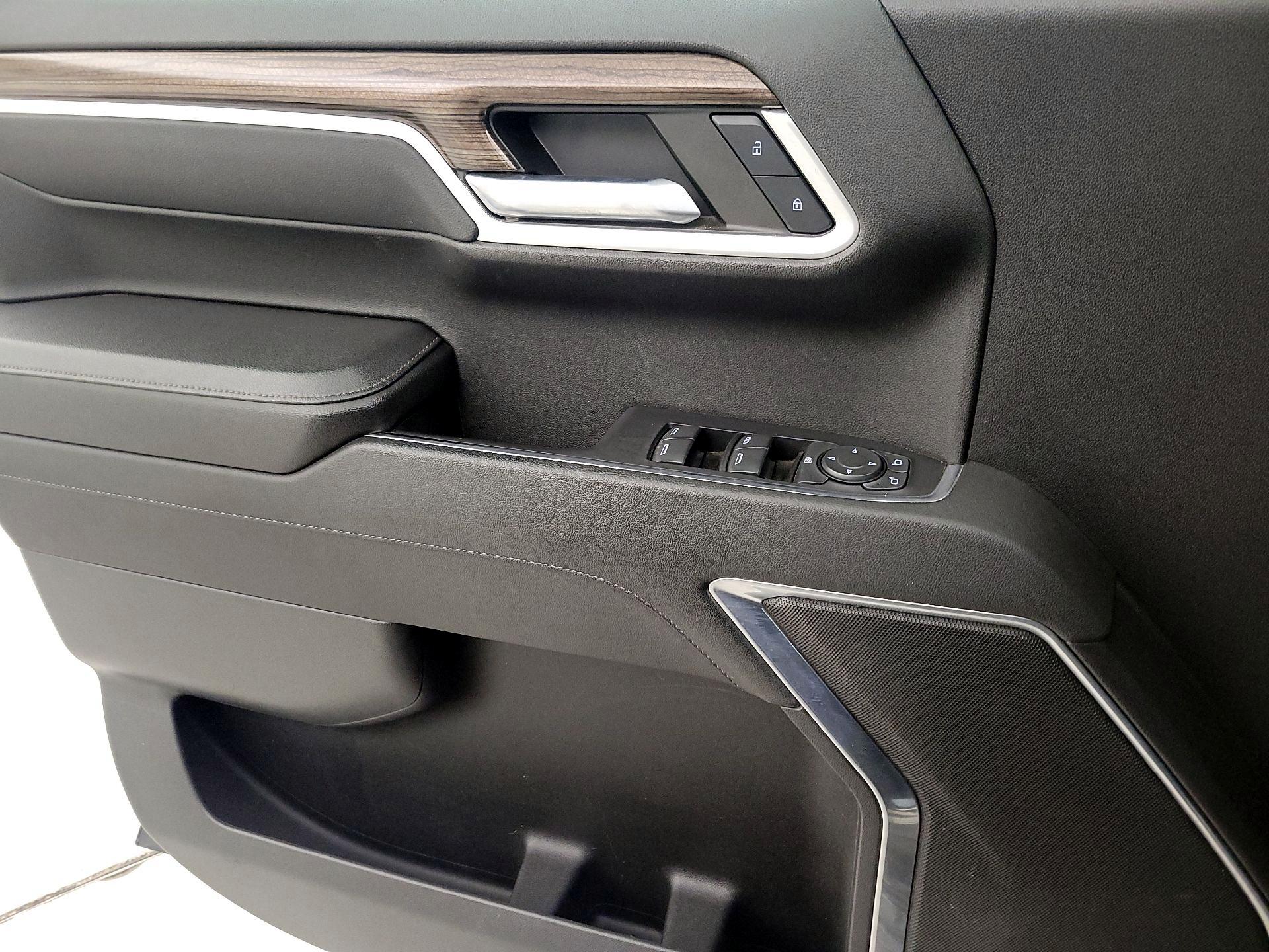 Thumbnail: 2022 Chevrolet Silverado 1500 - 12