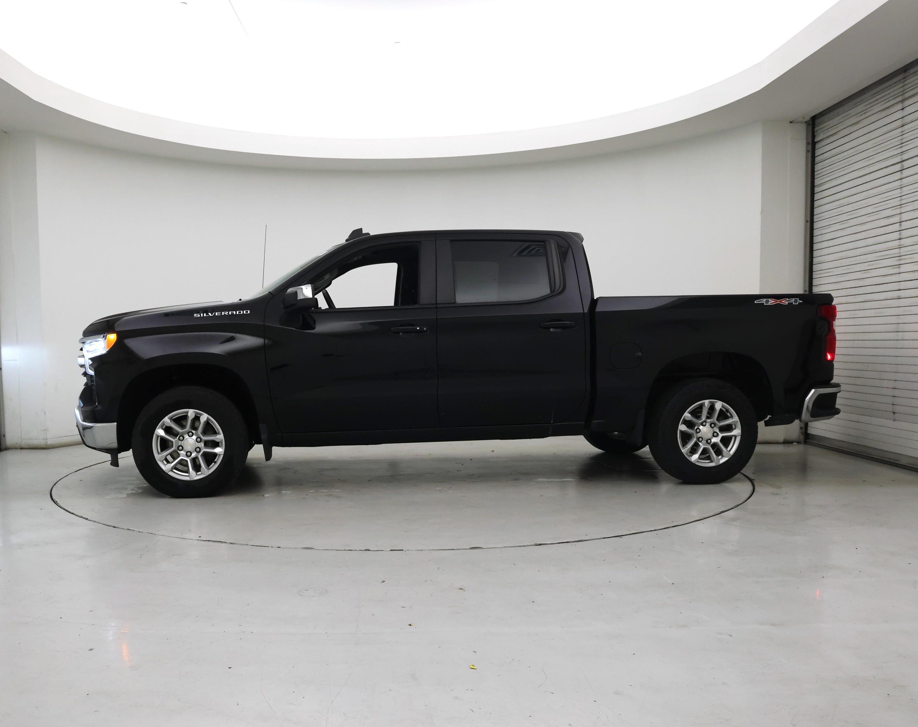 Thumbnail: 2023 Chevrolet Silverado 1500 - 3