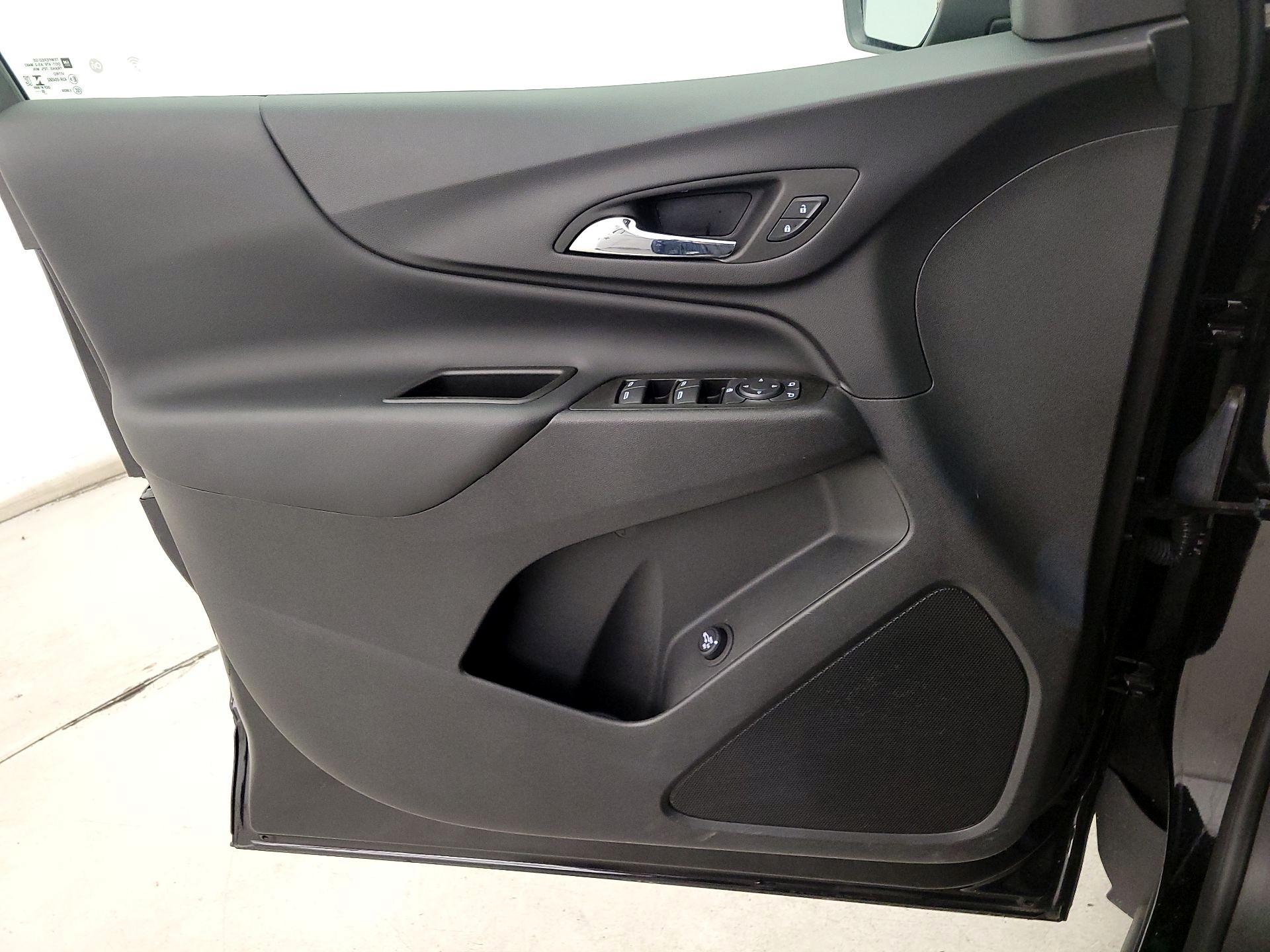 Thumbnail: 2022 Chevrolet Equinox - 12