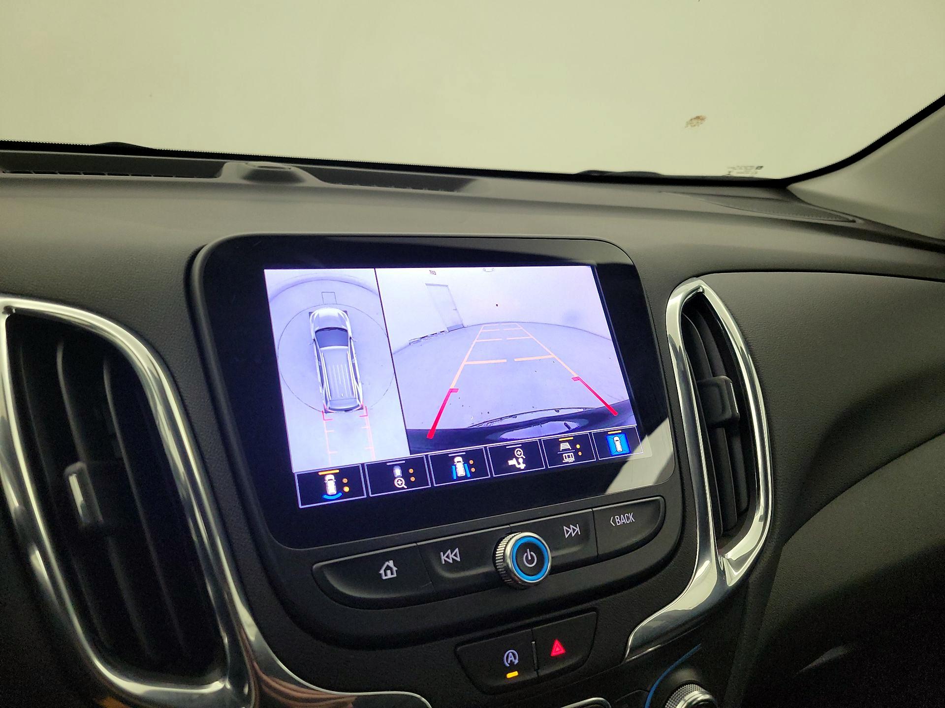 Thumbnail: 2022 Chevrolet Equinox - 15