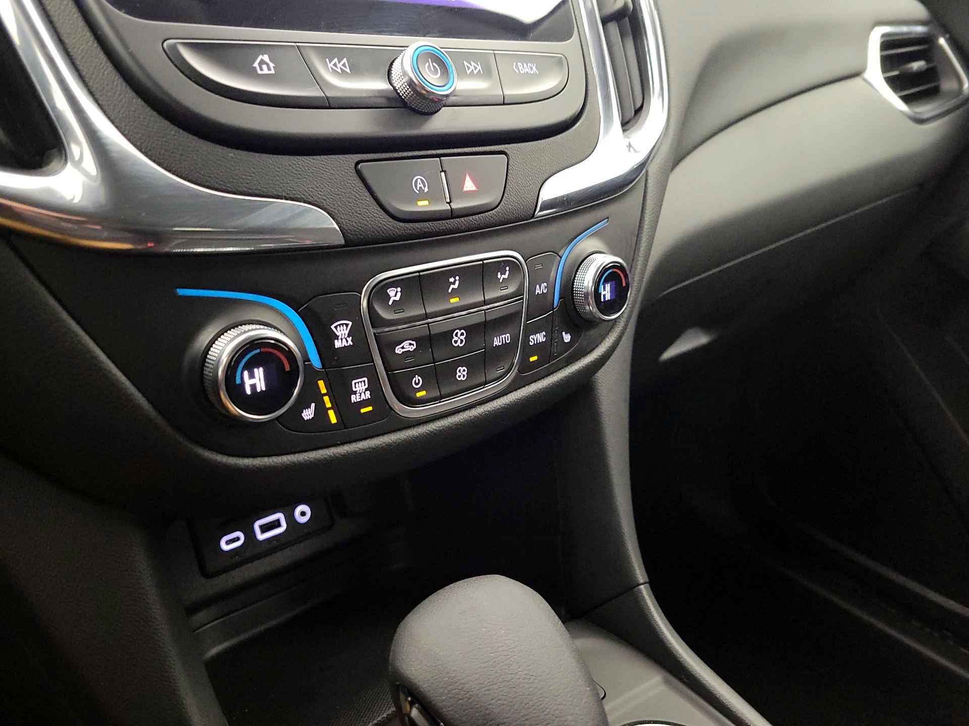 Thumbnail: 2022 Chevrolet Equinox - 17